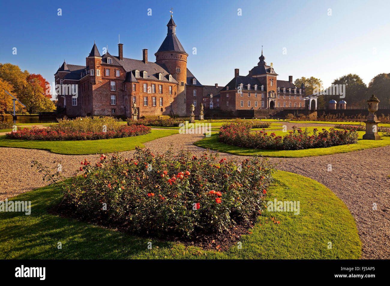 Burg Anholt Mit Franzosischen Formalen Garten Zuruck Anholt