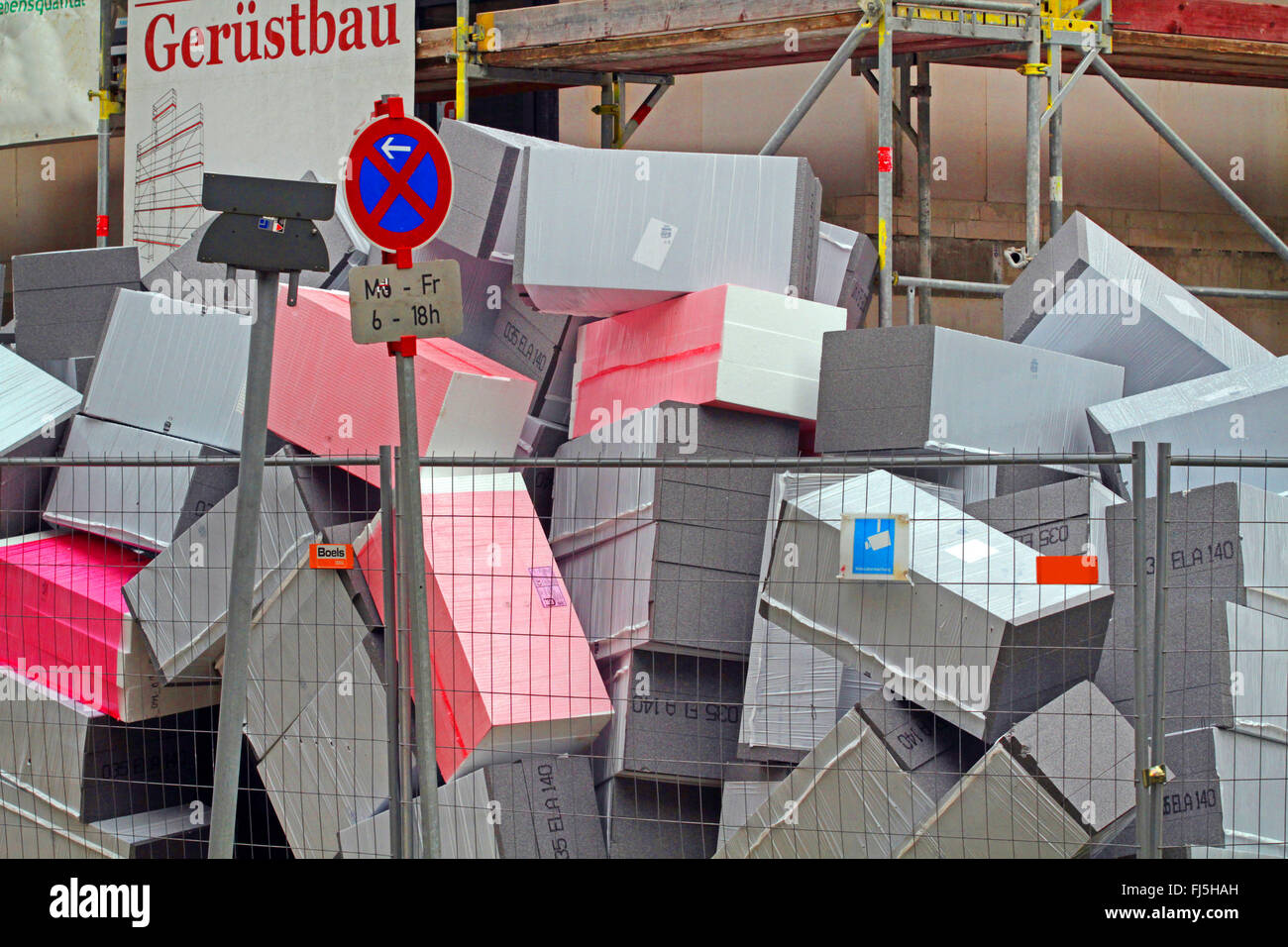 Styroporplatten auf einer Baustelle, Deutschland Stockfoto