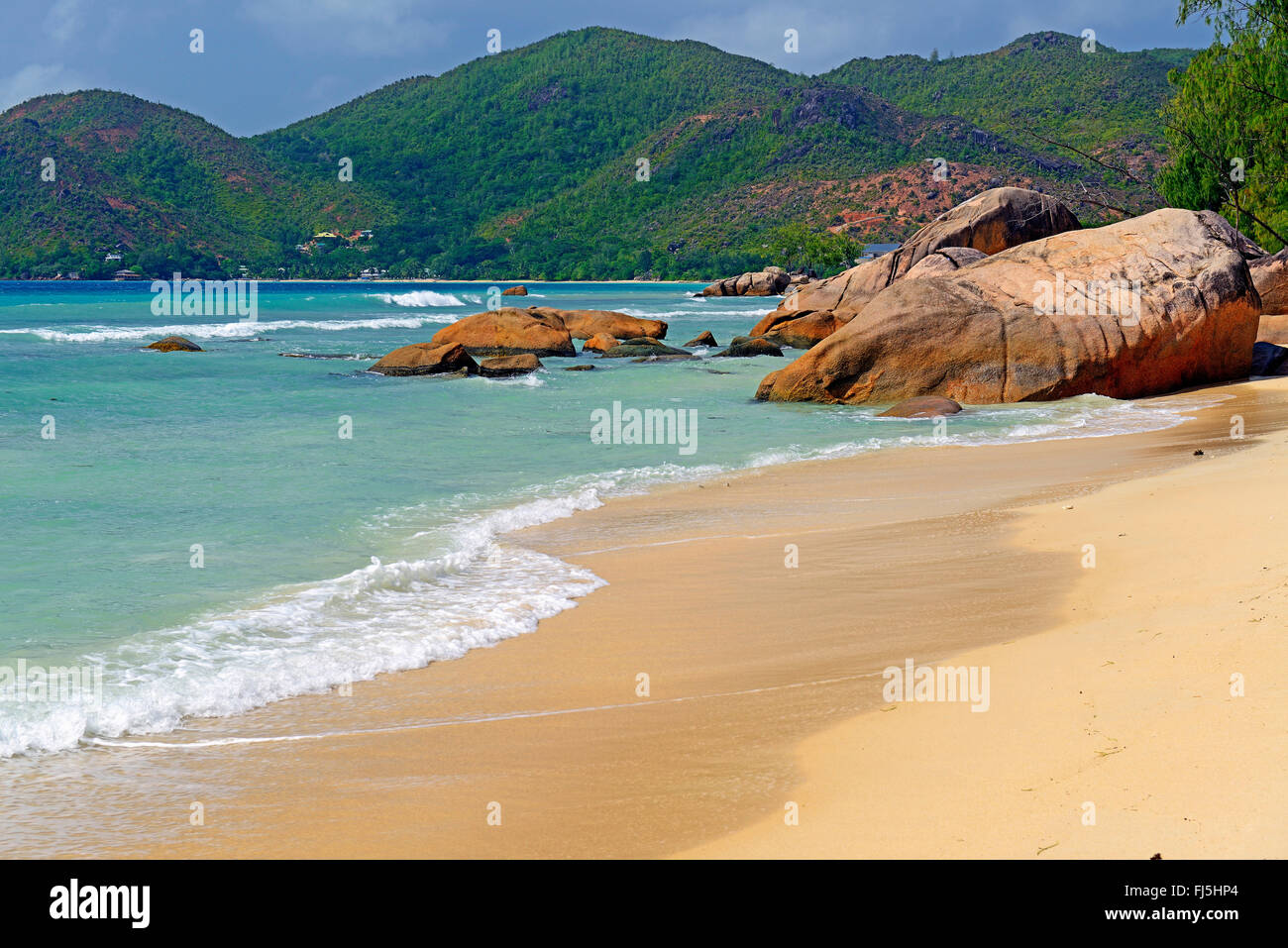 Strand und Granit Felsen der Anse Boudin, Seychellen, Praslin Stockfoto