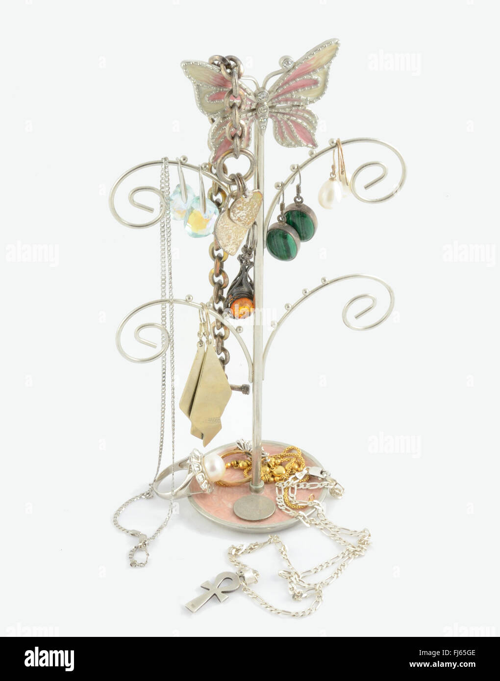 Schmuck auf einem Schmuck Ständer Stockfoto