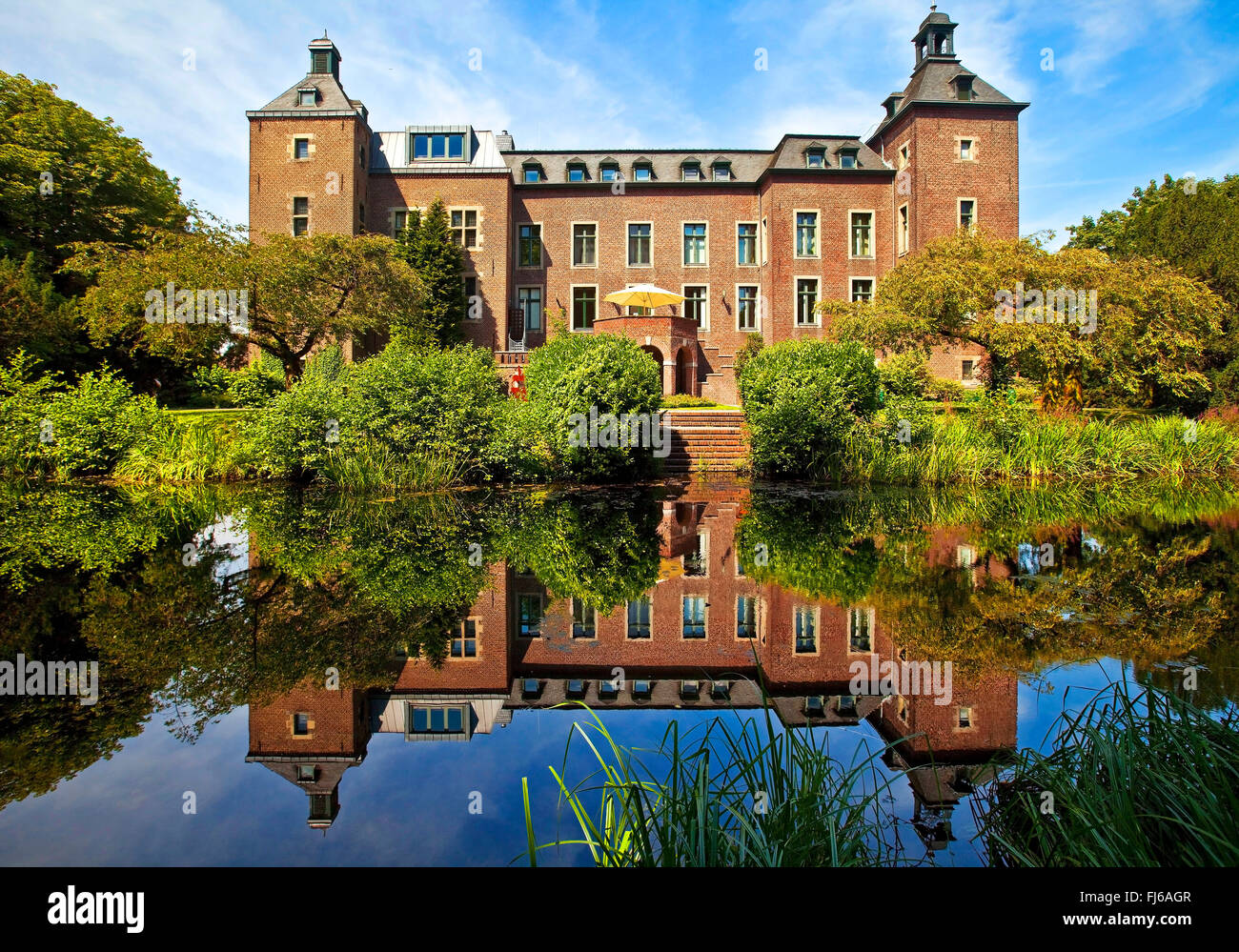 Schloss Neersen, Deutschland, Nordrhein-Westfalen, Niederrhein, Willich Stockfotografie - Alamy