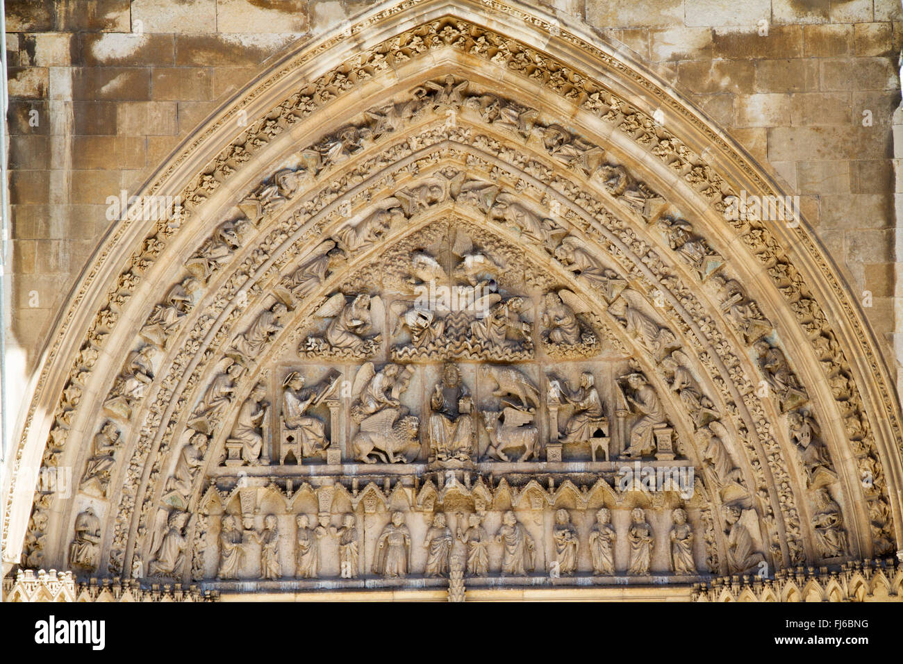 Stein geschnitzte Tür am Leon Kathedrale Leon, Spanien Stockfoto