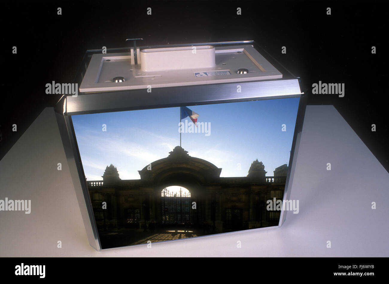 Das Rennen der Elysee-Palast ist geöffnet. Paris Frankreich Stockfoto