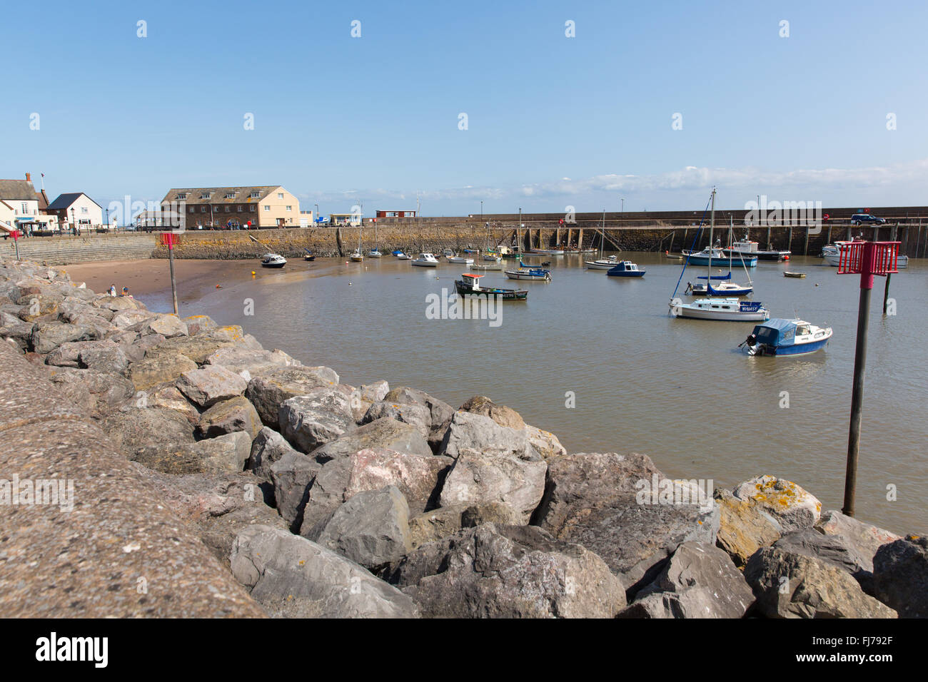 Minehead Hafen Somerset England uk im Sommer bei blauem Himmel an einem schönen Tag Stockfoto