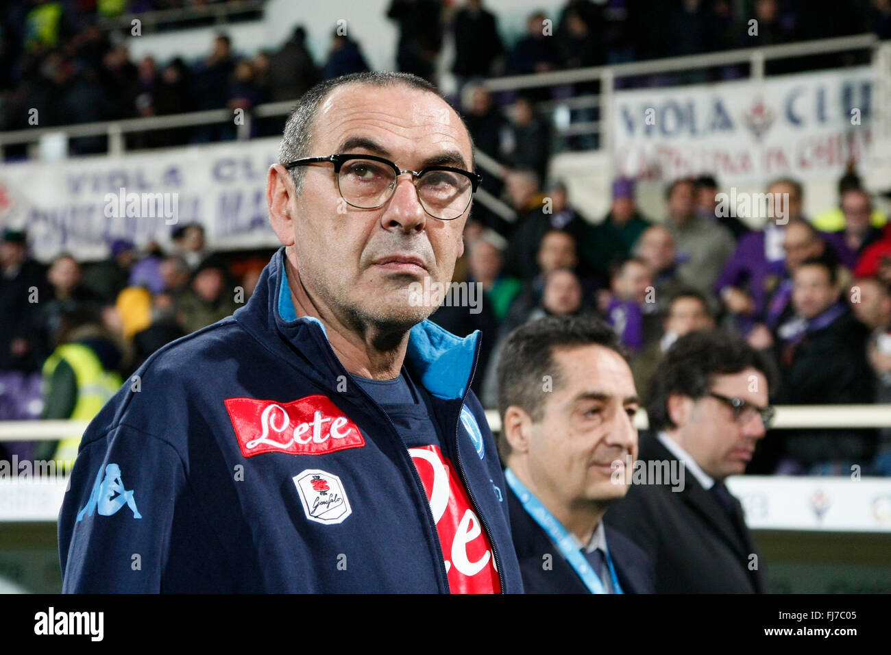 Florenz, Italien. 29. Februar 2016. Napoli italienische Trainer Maurizio Sarri blickt auf, bevor der italienischen Fußball-Liga Serie A entsprechen ACF Fiorentina Vs SSC Napoli. Das Spiel endete mit einem Unentschieden-Score von 1: 1. Bildnachweis: Carlo Hermann/Pacific Press/Alamy Live-Nachrichten Stockfoto