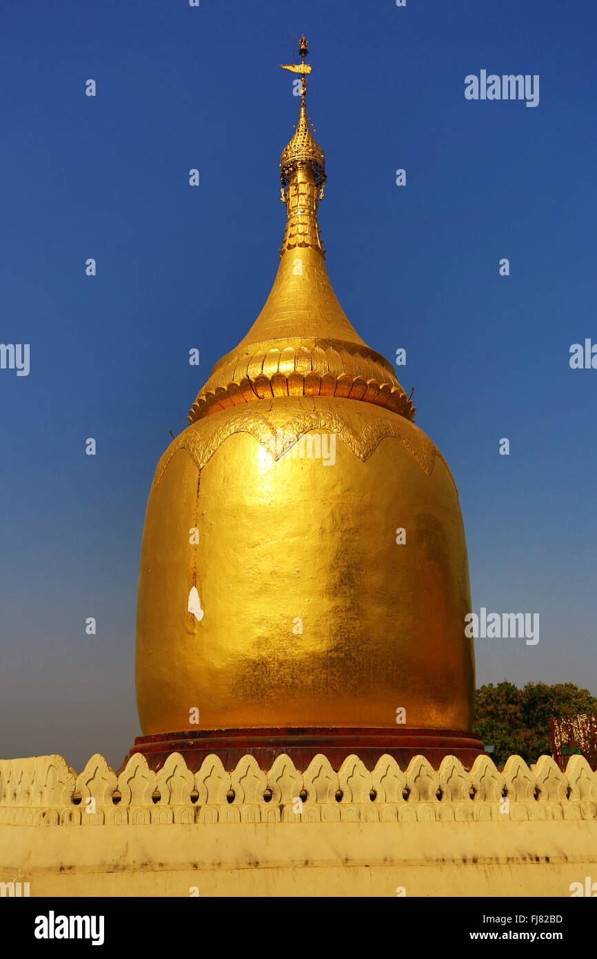 Gold Bupaya Pagode in Old Bagan, Bagan, Myanmar (Burma) Stockfoto