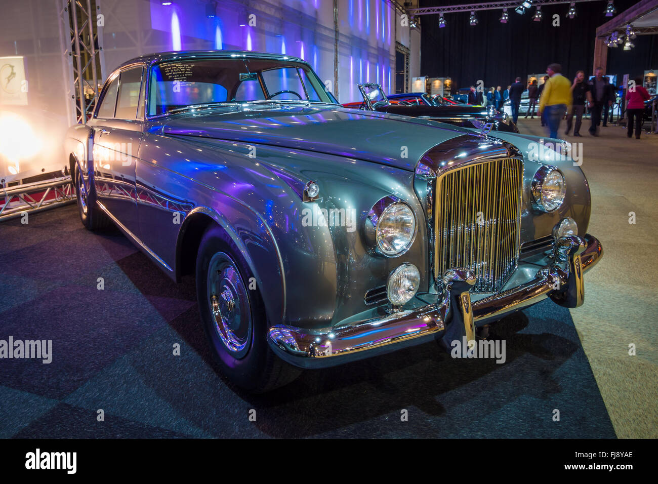 Luxus-Auto Bentley Continental S2, 1961. Boby von H. J. Mulliner. Stockfoto