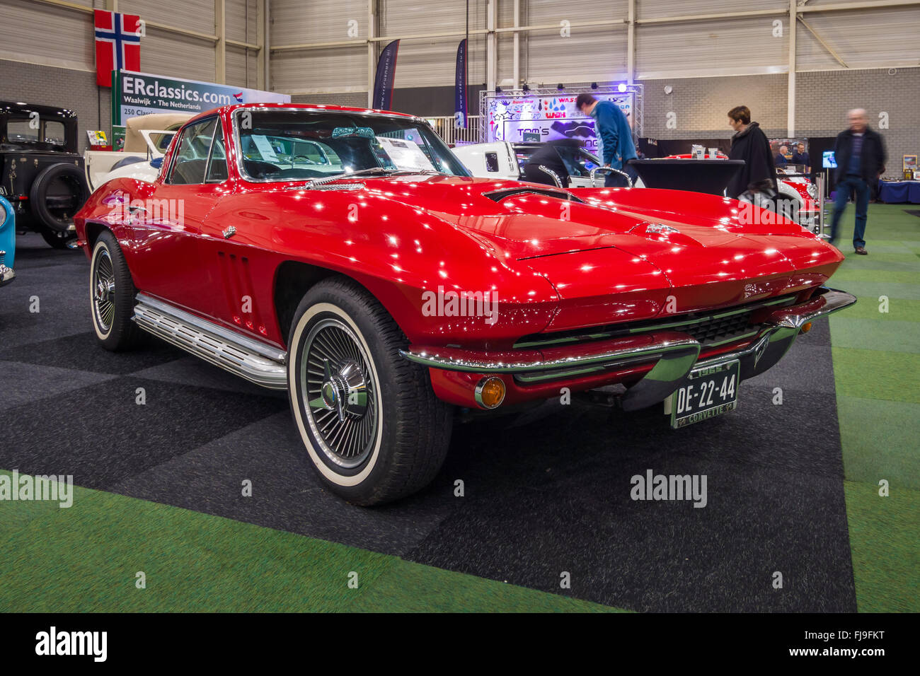 Sport Auto Chevrolet Corvette C2 "Sting Ray", 1965. Stockfoto