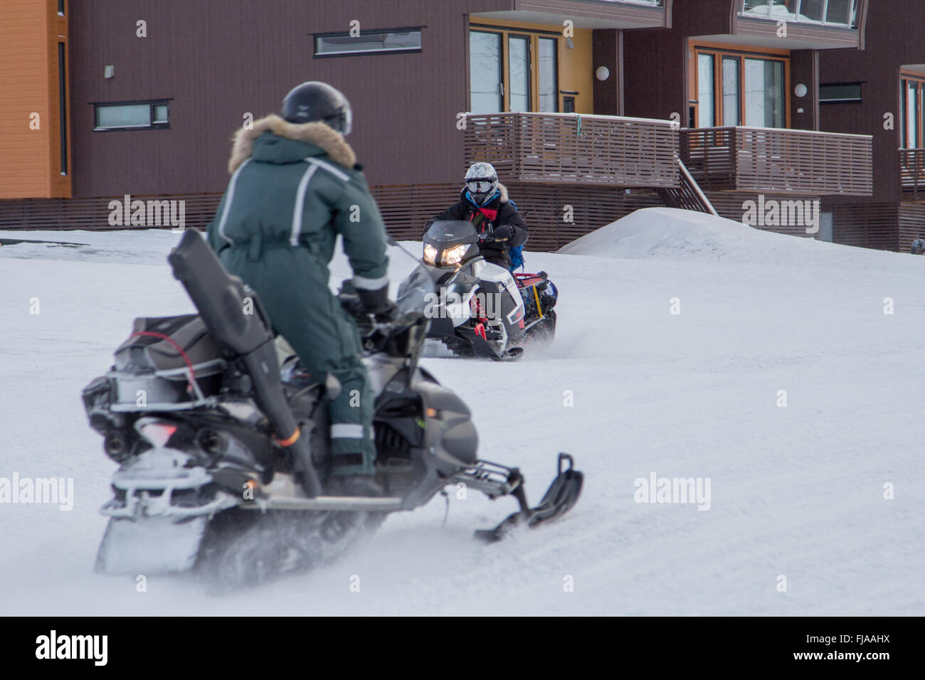 Motorschlitten ist das beste Verkehrsmittel in Longyearbyen, Spitzbergen (Svalbard). Norwegen Stockfoto