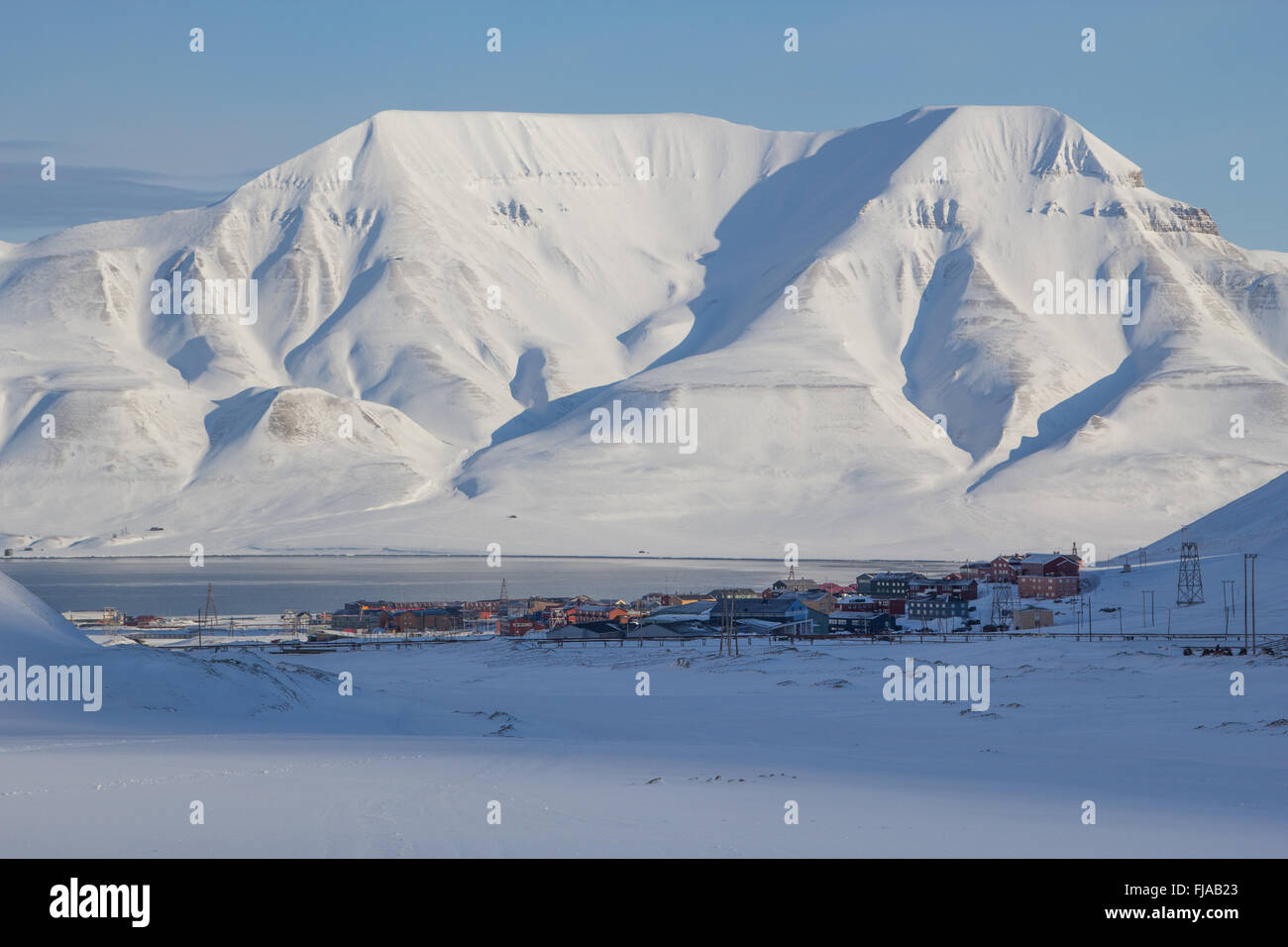 Die Berge rund um die Stadt Longyearbyen, Spitzbergen (Svalbard). Norwegen Stockfoto