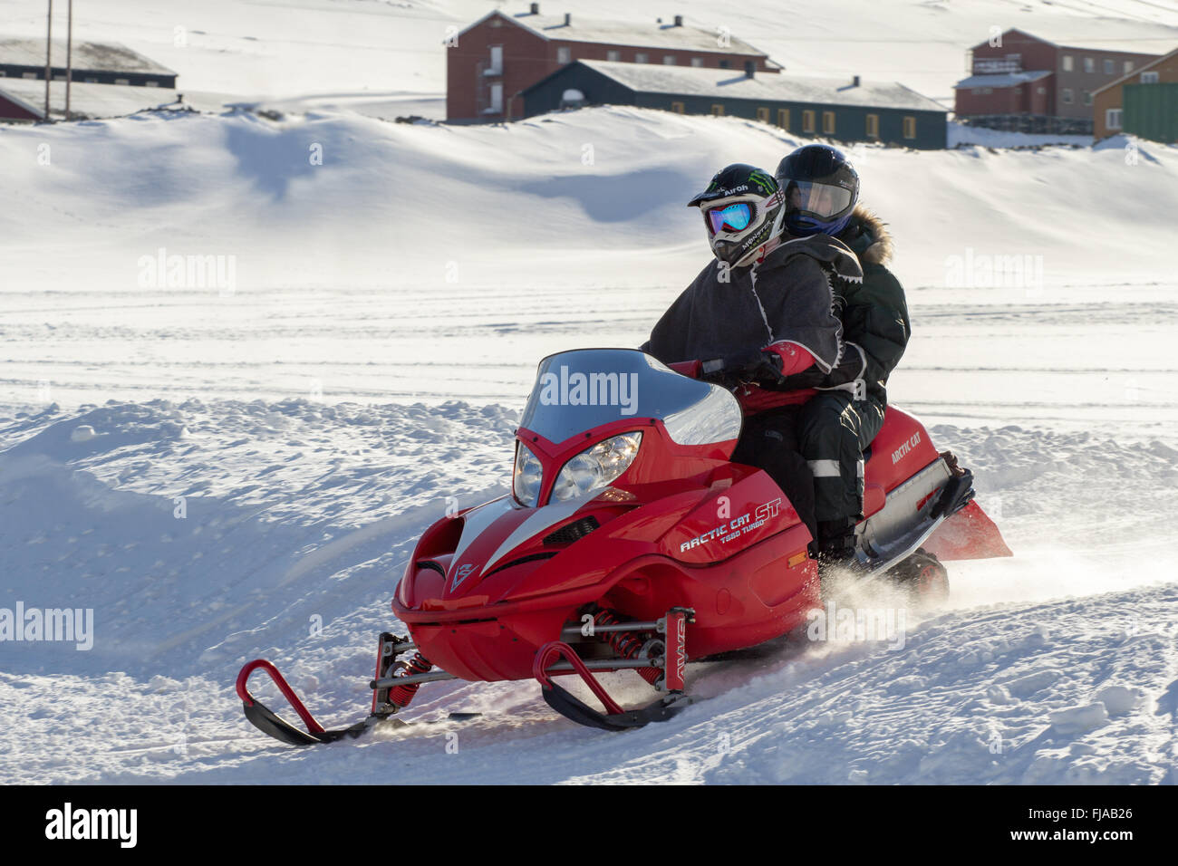 Motorschlitten ist das beste Verkehrsmittel in Longyearbyen, Spitzbergen (Svalbard). Norwegen Stockfoto