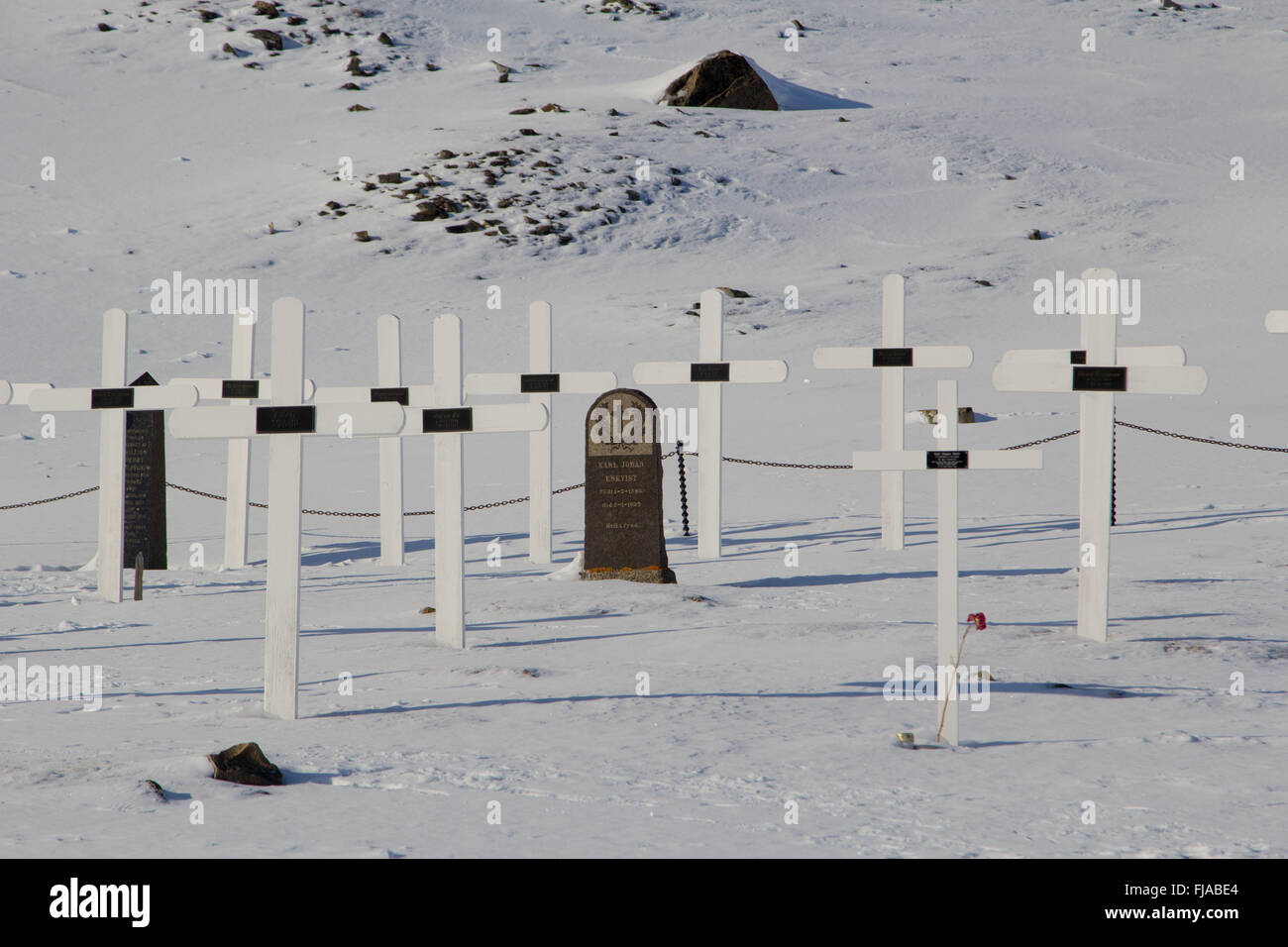 Alter Friedhof in Longyearbyen, Spitzbergen (Svalbard). Jetzt ist es verboten, Menschen begraben. Stockfoto
