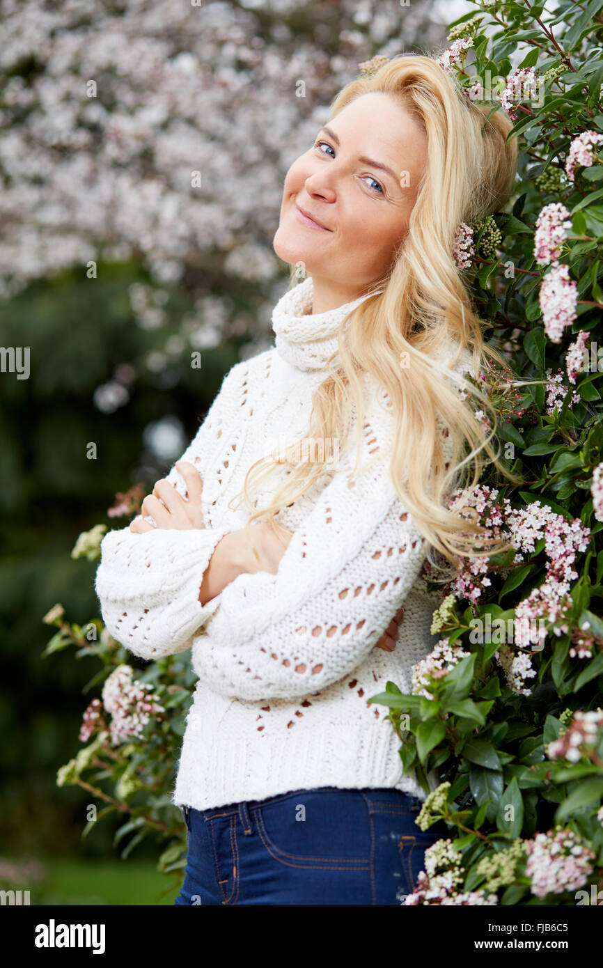 Schöne Mädchen im freien Stockfoto