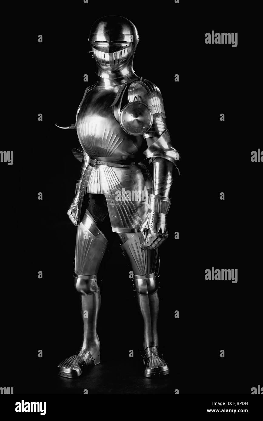 Schwarzer ritter Schwarzweiß-Stockfotos und -bilder - Seite 2 - Alamy