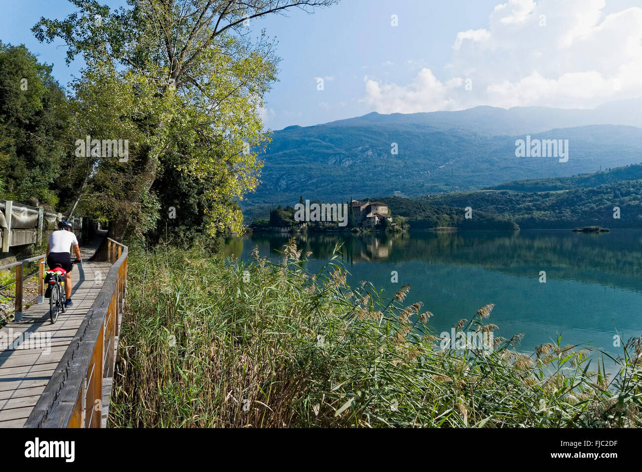 Lago di Toblino Mit Schloss Castel Toblino, Trentino, Italien Toblino