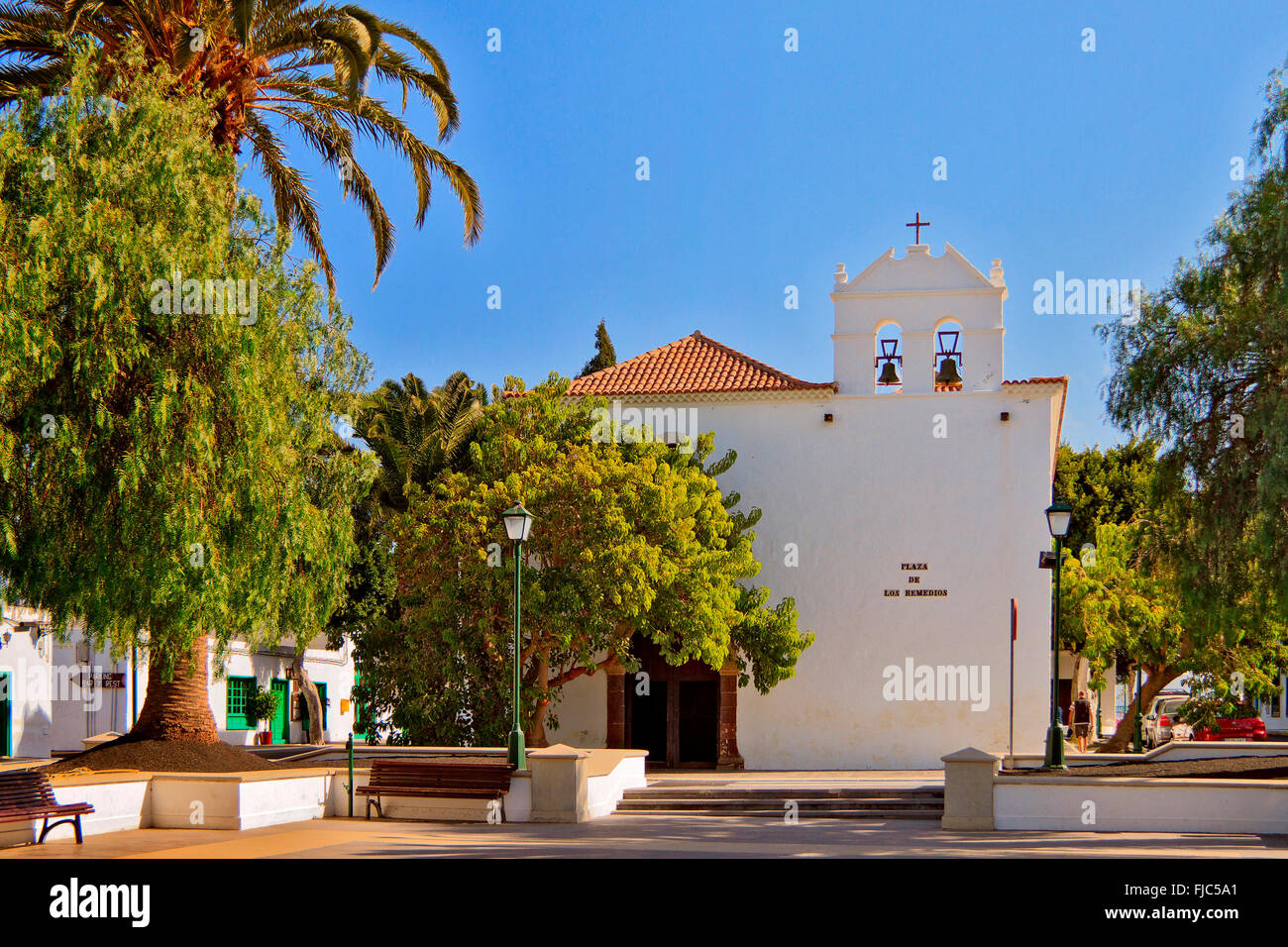 Spanien Lanzaroti Yaiza weiß getünchte Kirche Stockfoto