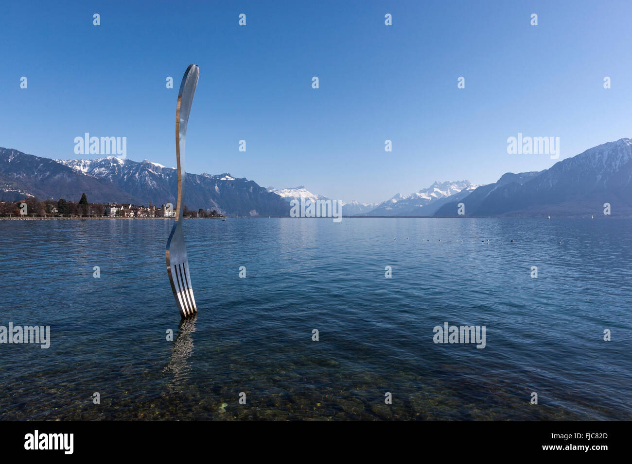 Die große big Fork Vevey, entworfen von Jean-Pierre Zaugg, in den Genfersee in Vevey, Waadt, Stockfoto
