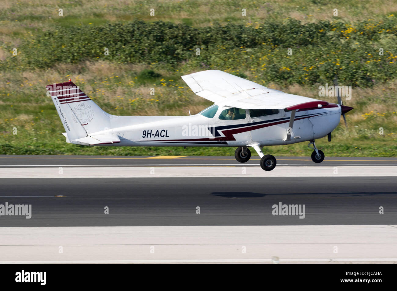 Cessna 172 Skthawk Durchführung Fluglektionen Stockfoto