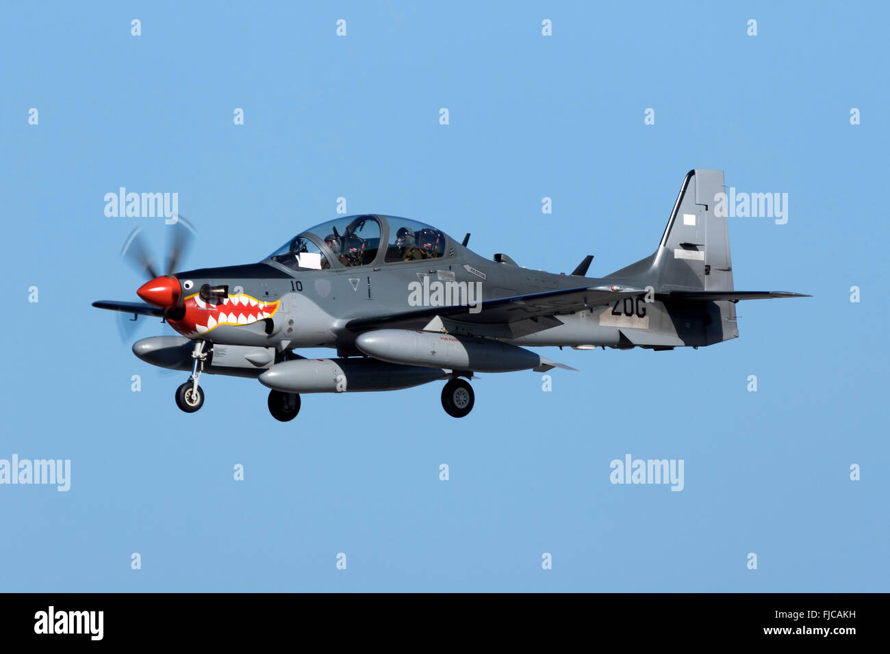 Indonesische Luftwaffe Embraer EMB 314 Super Tucano Landung in Malta auf einem technischen Halt, auf Überführungsflug aus Brasilien angereist Stockfoto