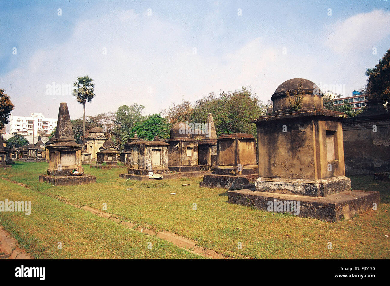 Grab im Park Straße Friedhof, Kolkata, Westbengalen, Indien, Asien Stockfoto