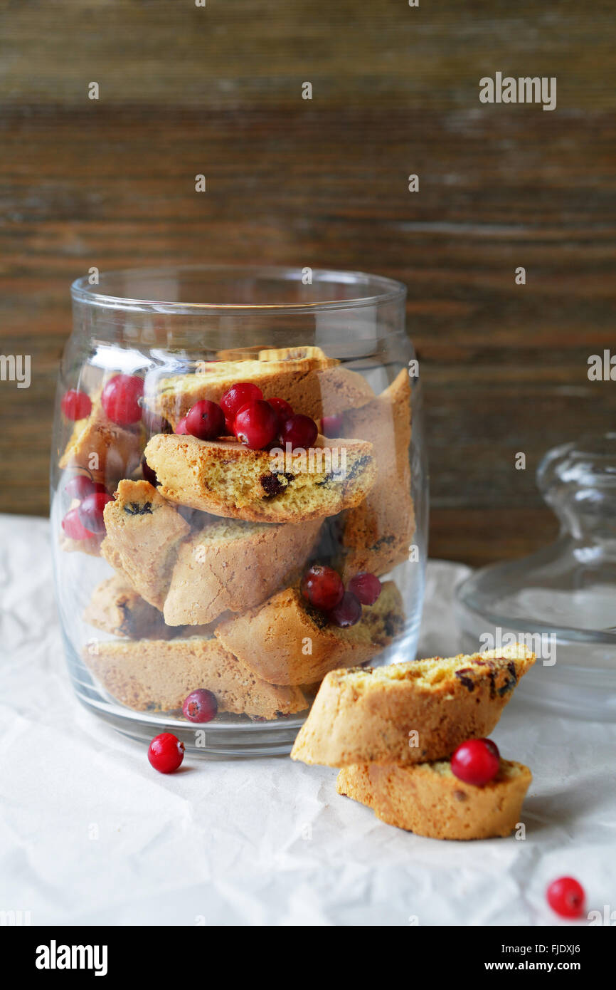 Cranberry Kekse im Glas, Essen Stockfotografie Alamy