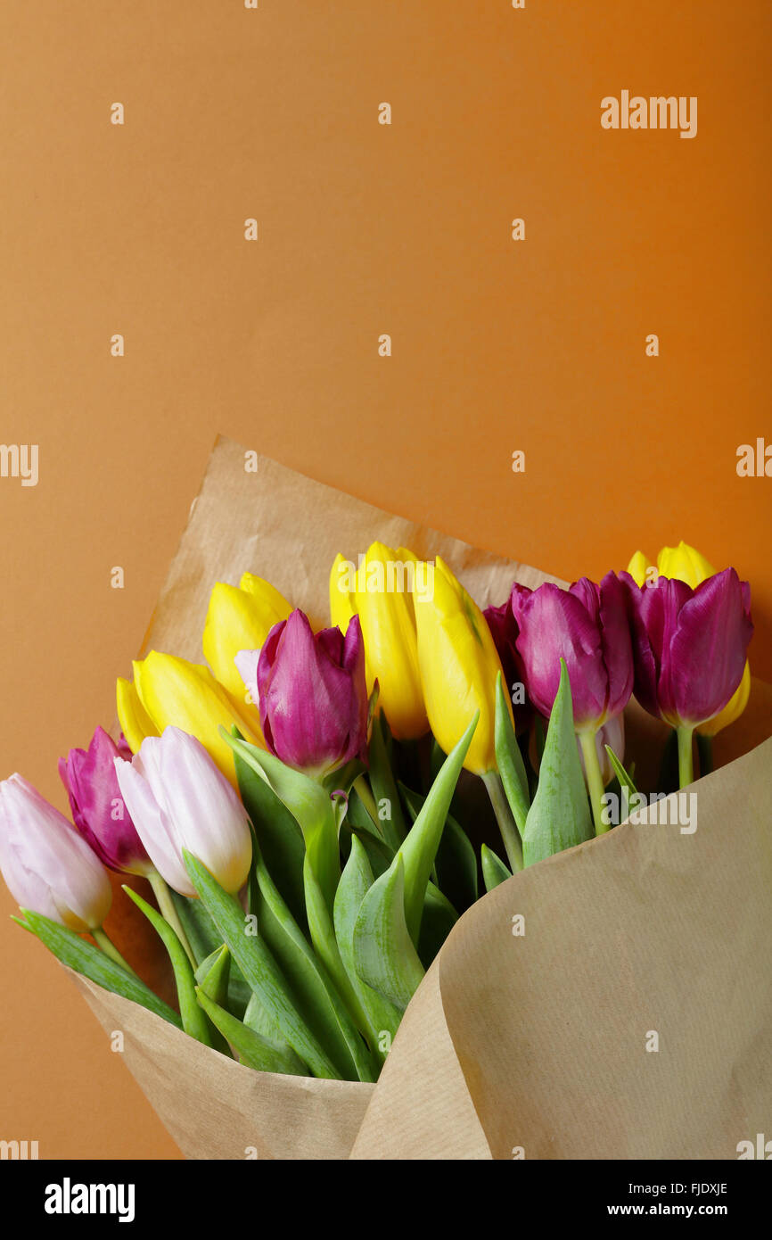 lebendige Frühlingsstrauß, Blumen Stockfoto
