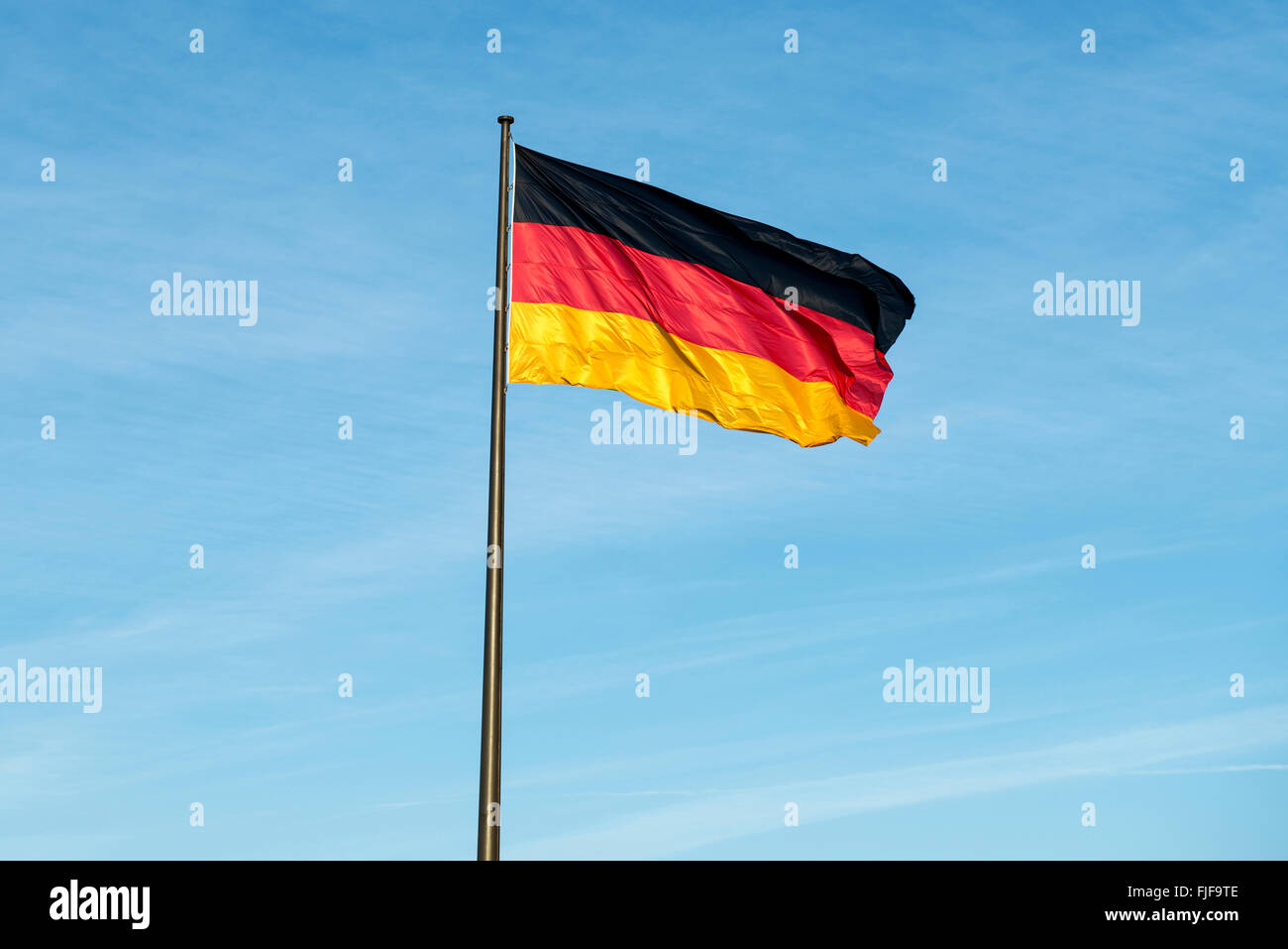 Deutschen Nationalflagge im staatlichen Sektor von Berlin. Stockfoto