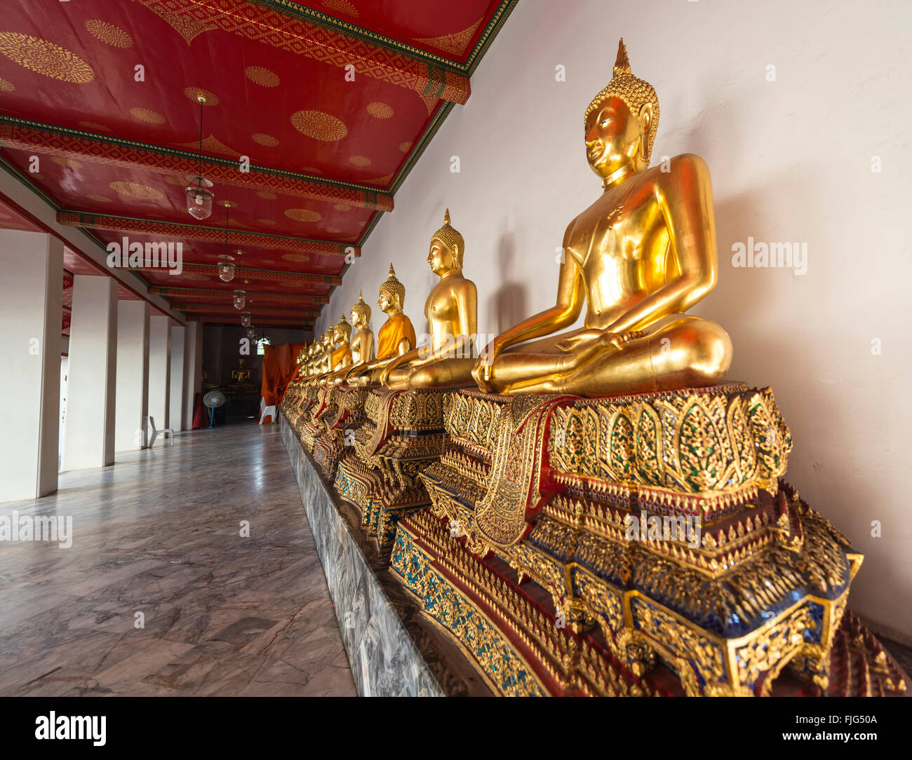 Goldenen Buddha-Statuen, Tempel Wat Pho, Wat Phra Chetuphon, Bangkok, Thailand Stockfoto