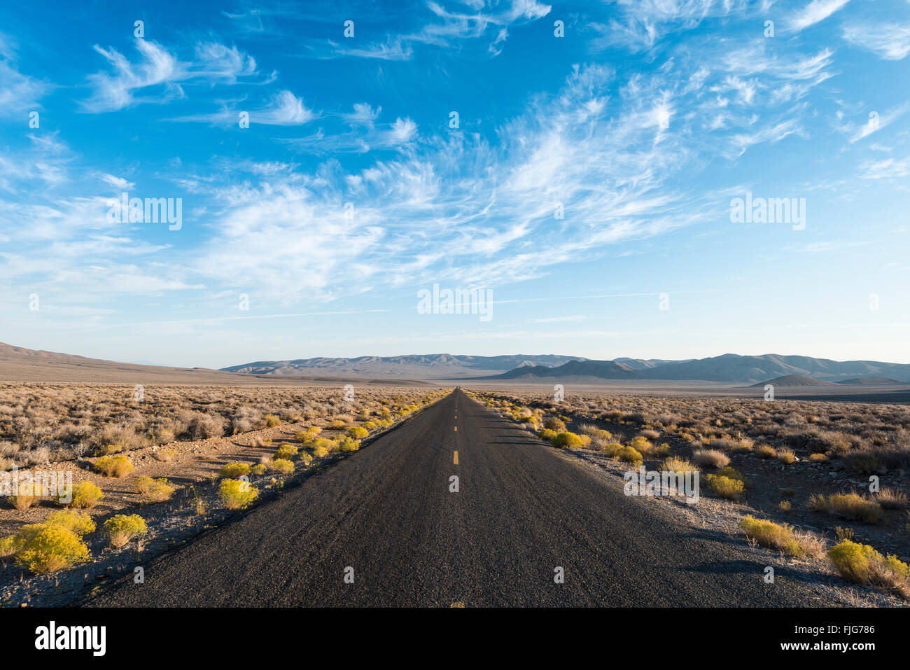 Autobahn, Straße, Death Valley, Death Valley Nationalpark, Kalifornien, USA Stockfoto