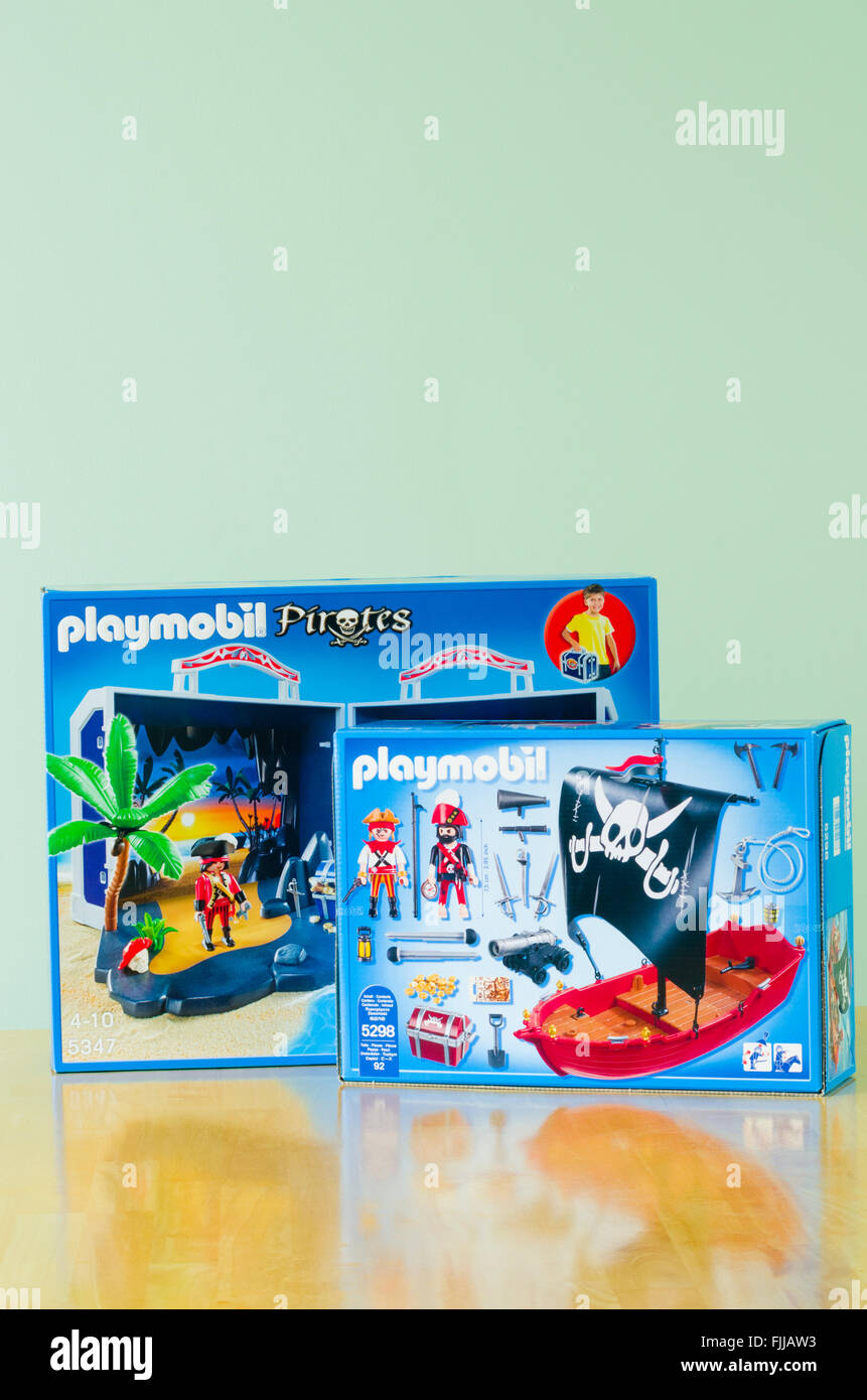 PLAYMOBIL Piraten Kinderspielplatz setzt in der Umverpackung Stockfoto
