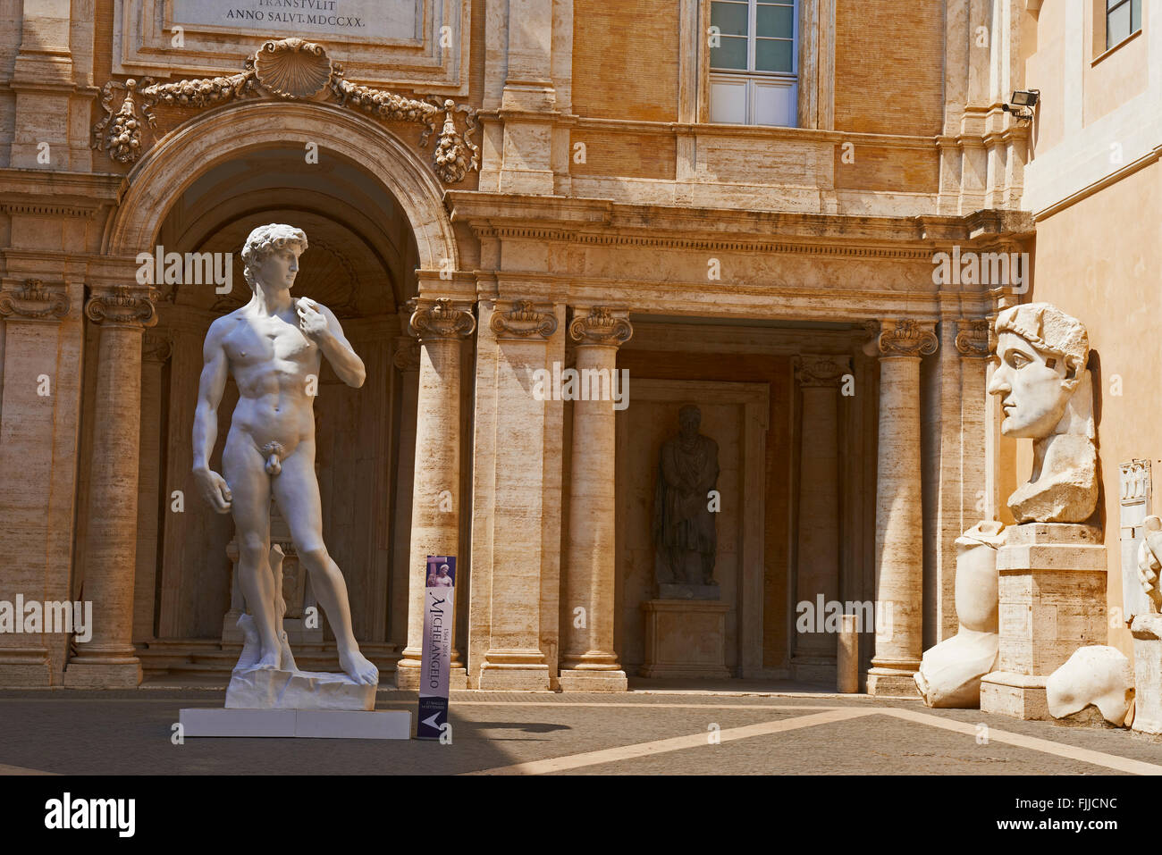 Palazzo dei Conservatori, Hof, Statue des David von Michelangelo, Capitoline Museum. Rom. Lazio, Italien. Stockfoto