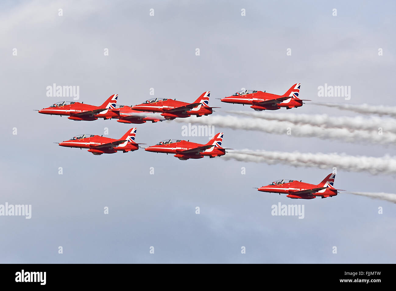 RAF Aerobatic Team Red Arrows, Schiff 7 Bildung Klettern entfernt. Stockfoto