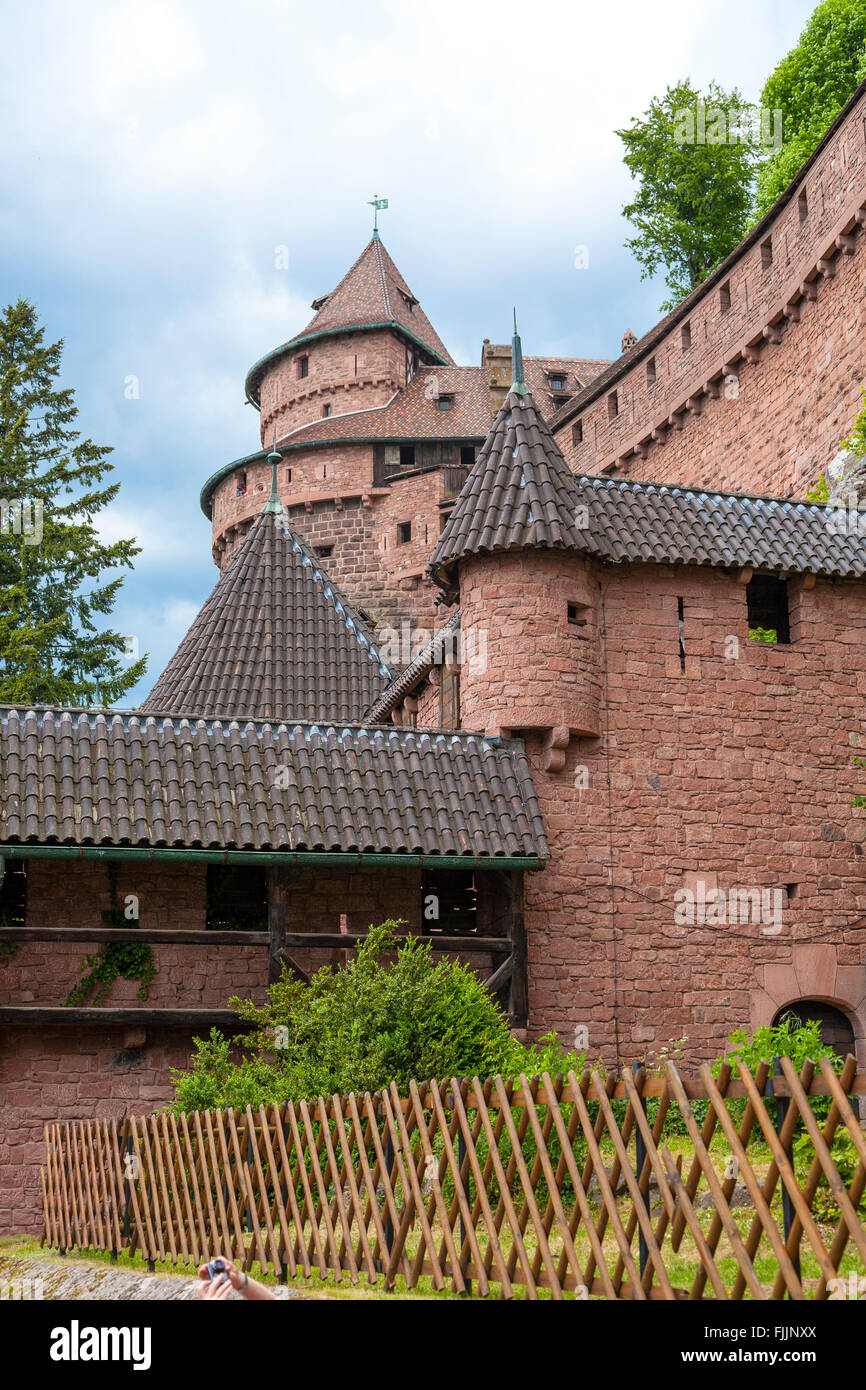 Schloss / Chateau du Haut Koenigsbourg, Orschwiller, Alsace Wine Road, Bas Rhin, Frankreich Europa Stockfoto