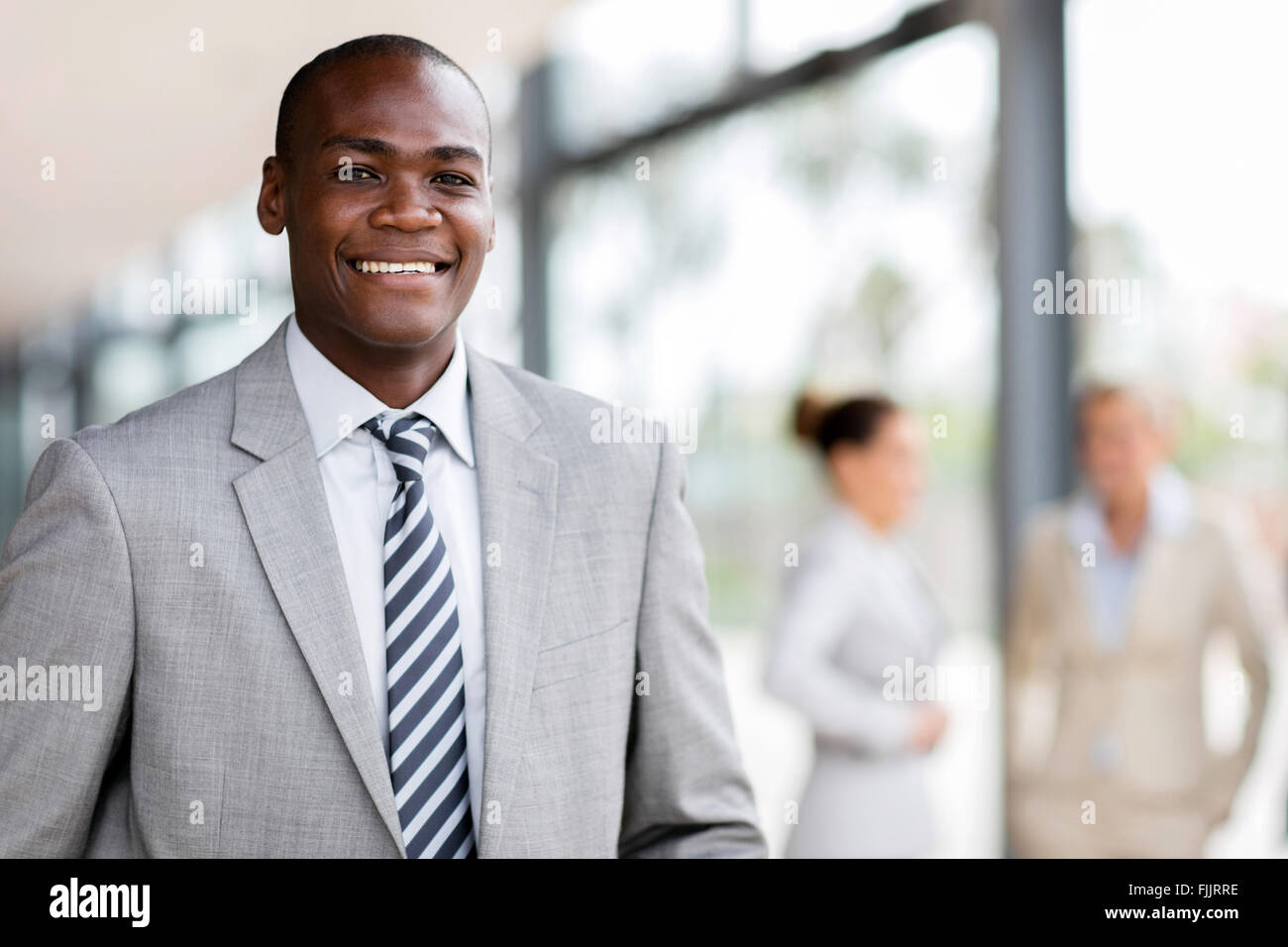 Porträt der erfolgreiche junge Afro amerikanische Geschäftsmann Stockfoto