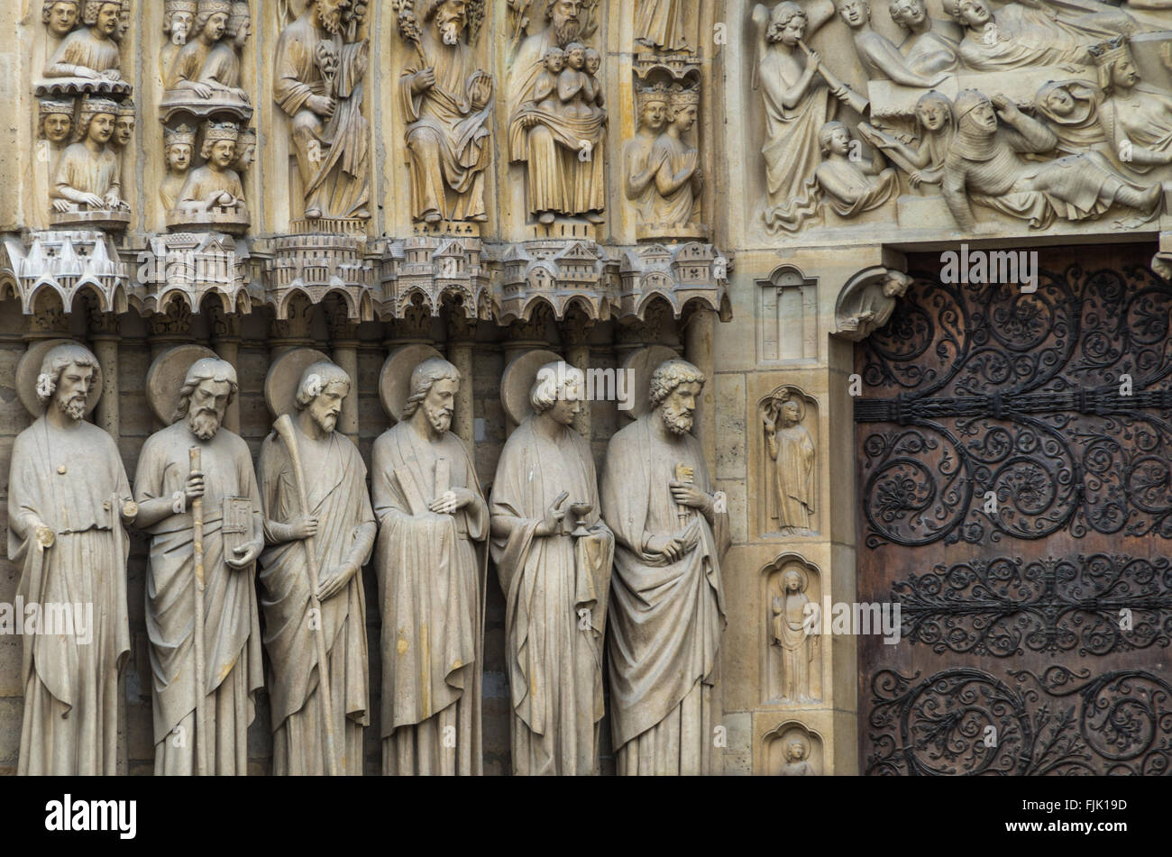 Die Kathedrale Notre Dame im Zentrum von Paris ist eine der berühmtesten Kirchen in Frankreich Stockfoto