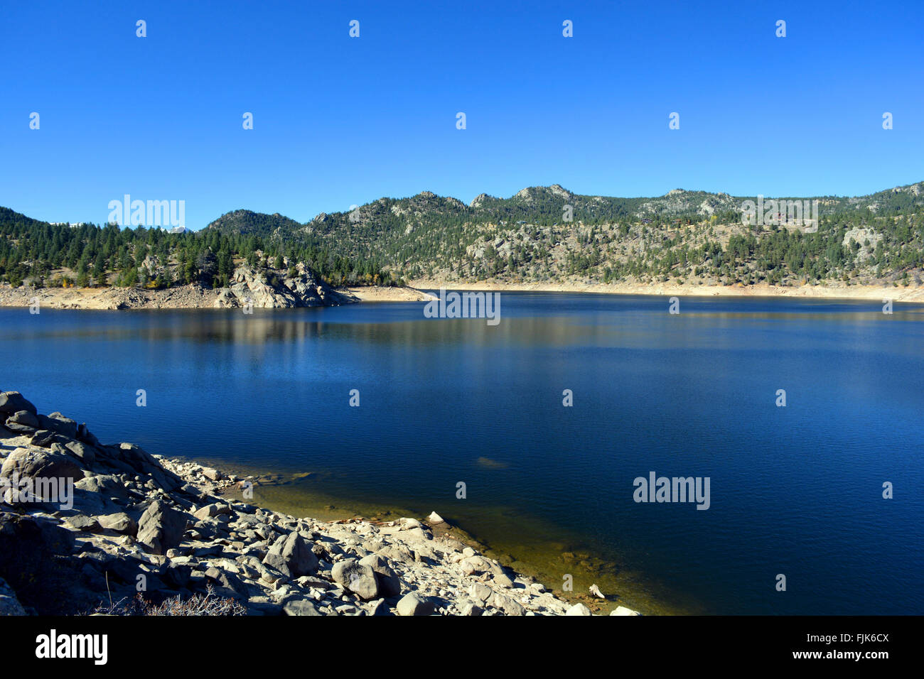 Felsige Wüste Reservoir Stockfoto