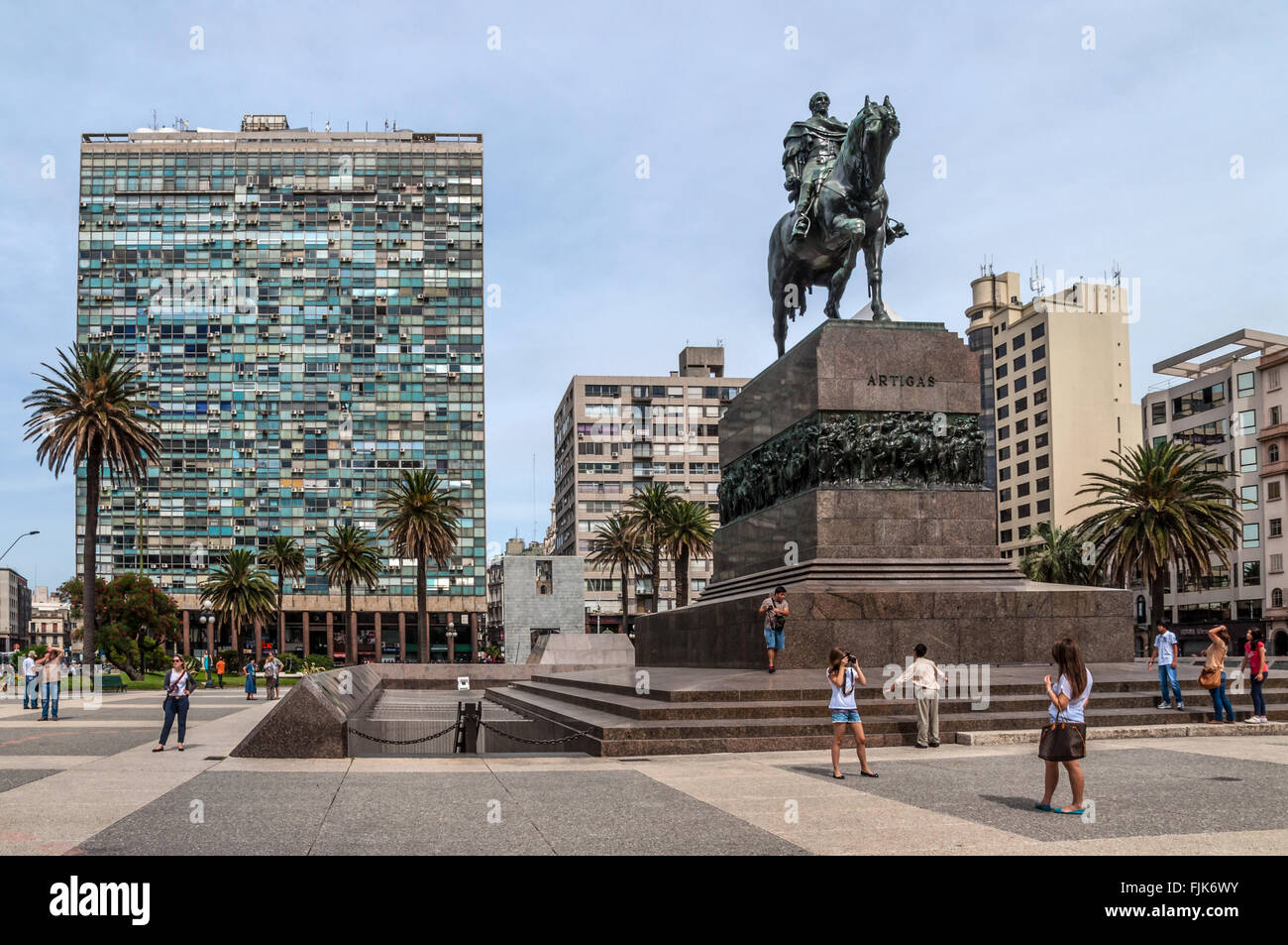 Plaza Independencia mit der Statue von Jose Artigas in Montevideo, Uruguay. Stockfoto