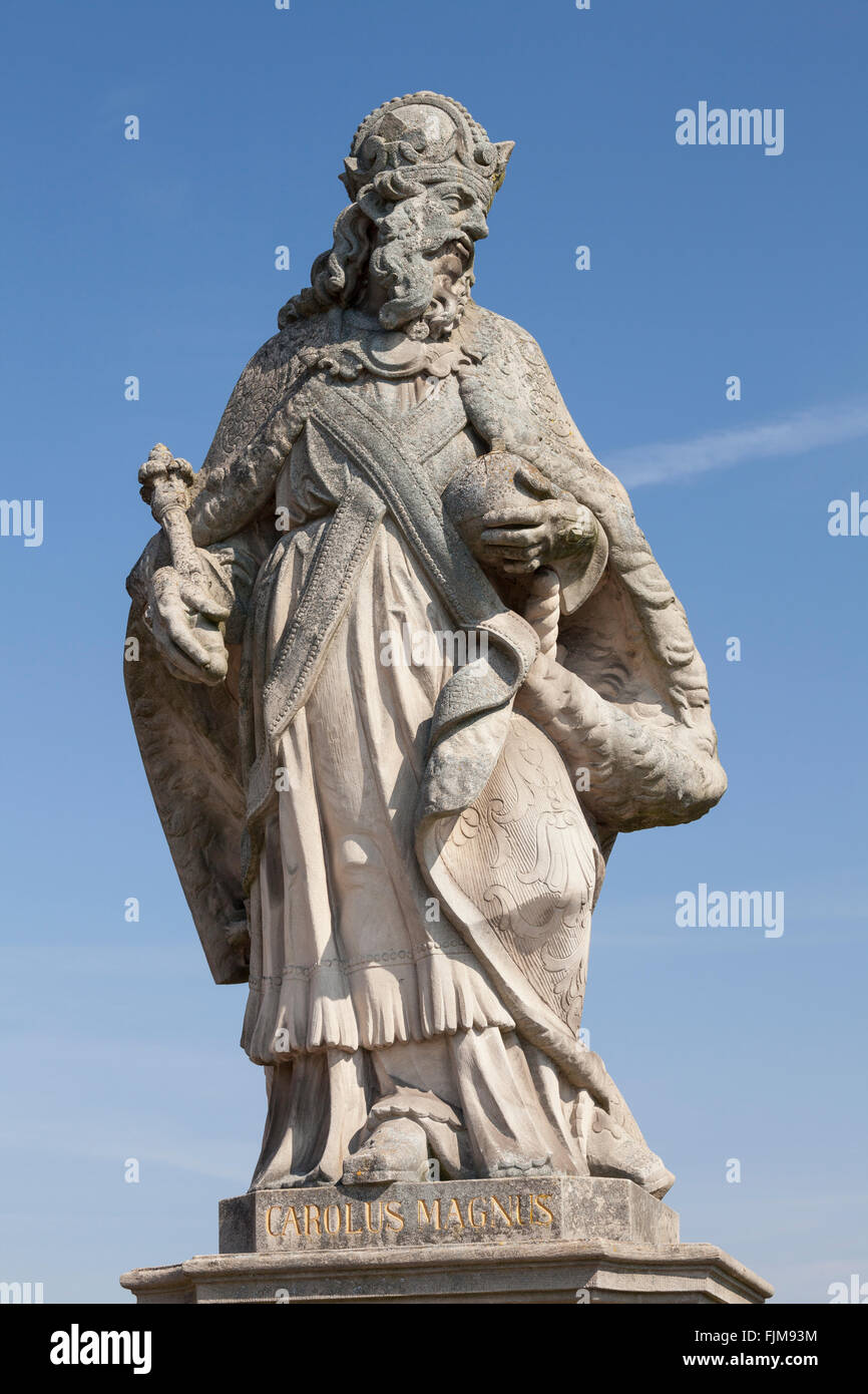 Geographie/Reisen, Deutschland, Bayern, Würzburg, Brücken, Alte Mainbrücke, Saint Charlemagne, Additional-Rights - Clearance-Info - Not-Available Stockfoto