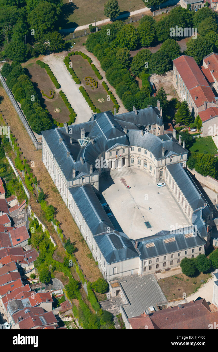 Meuse (55), Ville de Verdun, Palais Episcopale Abritant le Centre Mondial De La Paix (Vue Aerienne) / / Frankreich, Meuse (55), Verd Stockfoto