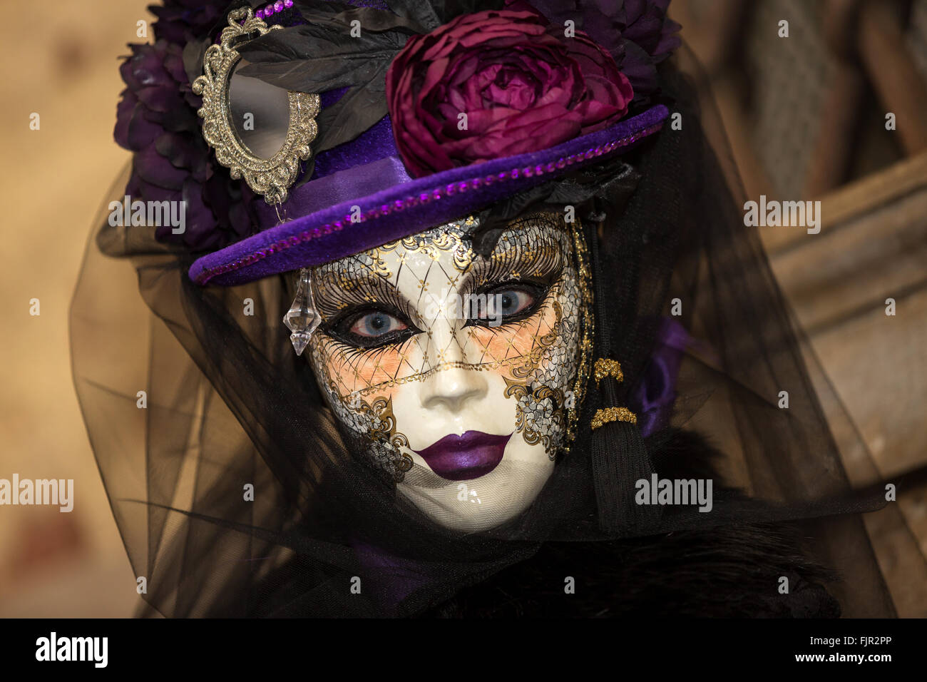 Eine Frau verkleidet für den Karneval in Venedig, Italien Stockfoto