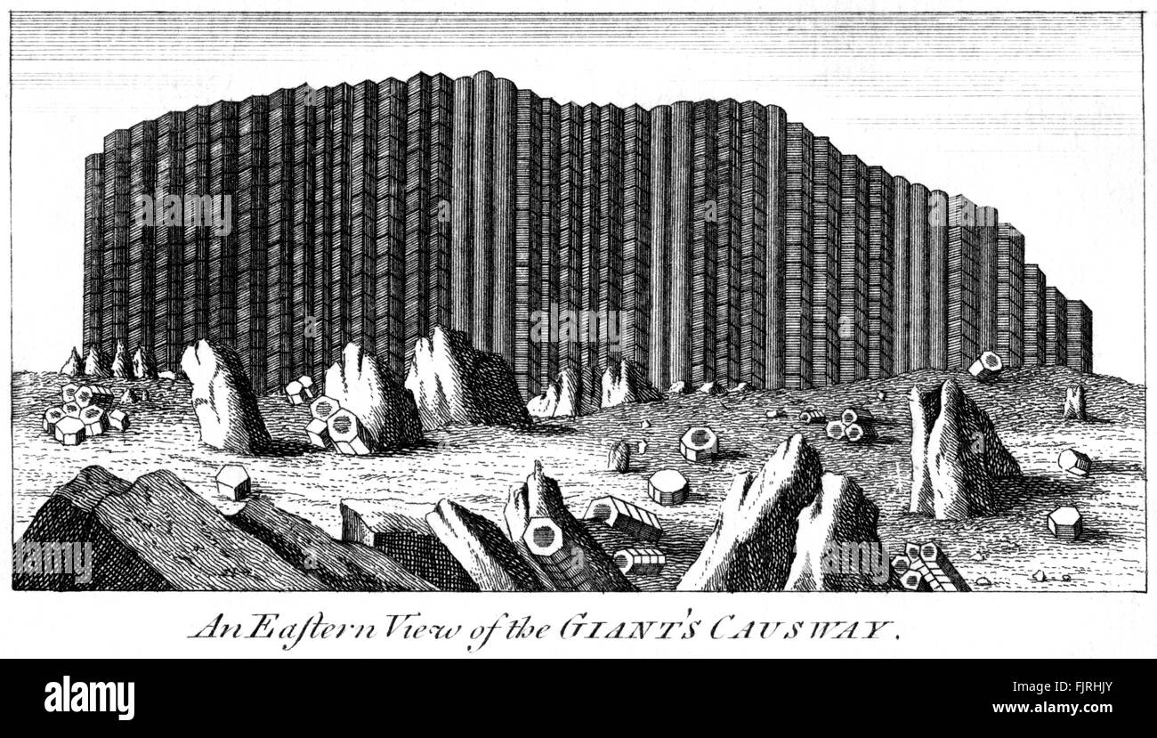 Stich einer östlichen Ansicht des Giants Causeway (Giants Causeway), hochaufgelöst aus einem Buch aus dem Jahr 1763. B Stockfoto
