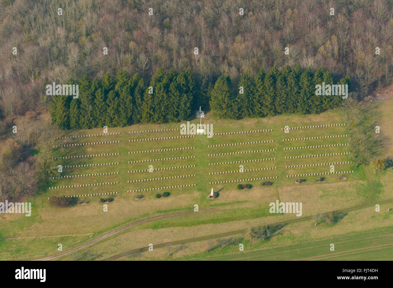 Meuse (55), Dombasle En Argonne, Cimetière Militaire Française De La Guerre Mondiale (Vue Aerienne) ua / / Frankreich, Meuse (5 Stockfoto