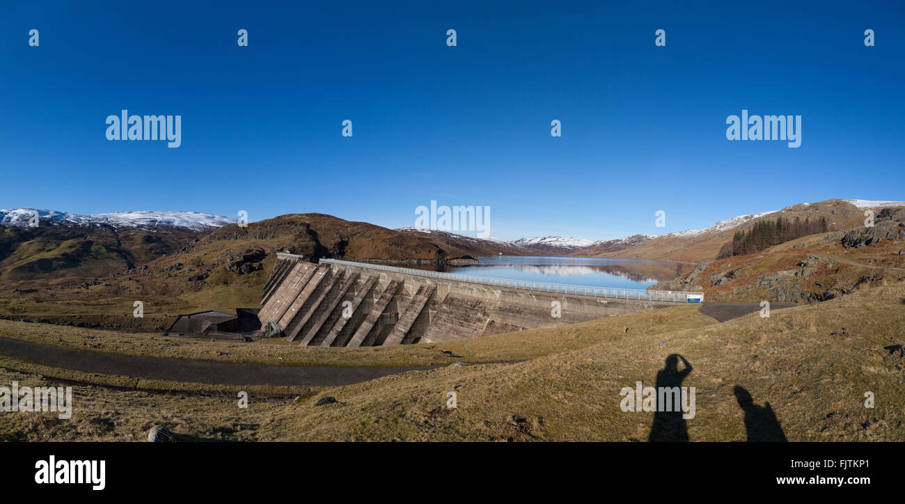 Loch Lednock Reservoir in der Nähe von Comrie, Perthshire, Schottland. Stockfoto