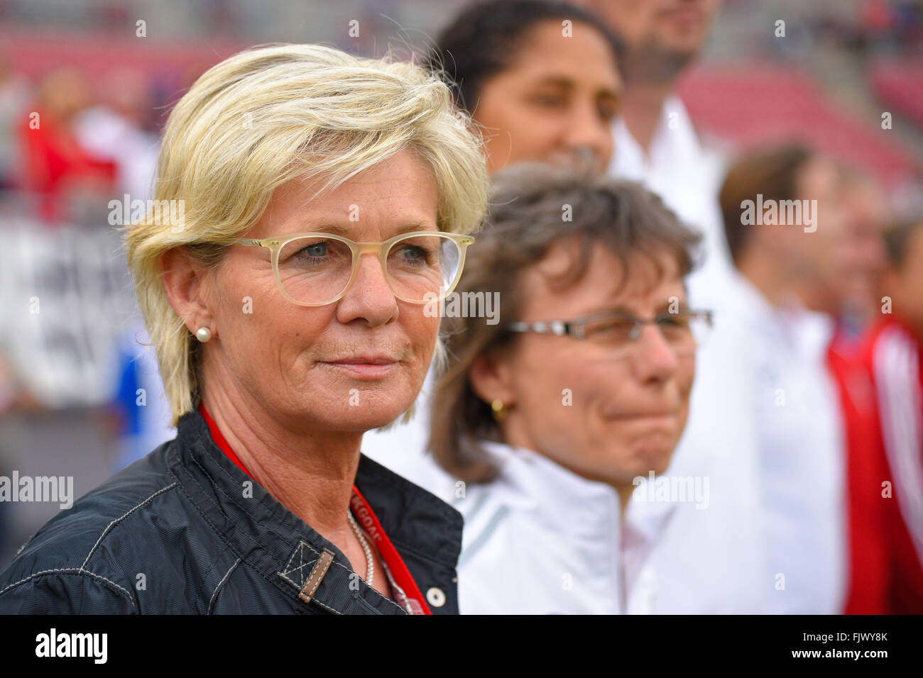 Tampa, Florida, USA. 3. März 2016. Deutschland Bundestrainer Silvia Neid in Aktion gegen Frankreich während der sie glaubt Cup im Raymond James Stadium on 3. März 2016 in Tampa, Florida. © Scott A. Miller/ZUMA Draht/Alamy Live-Nachrichten Stockfoto