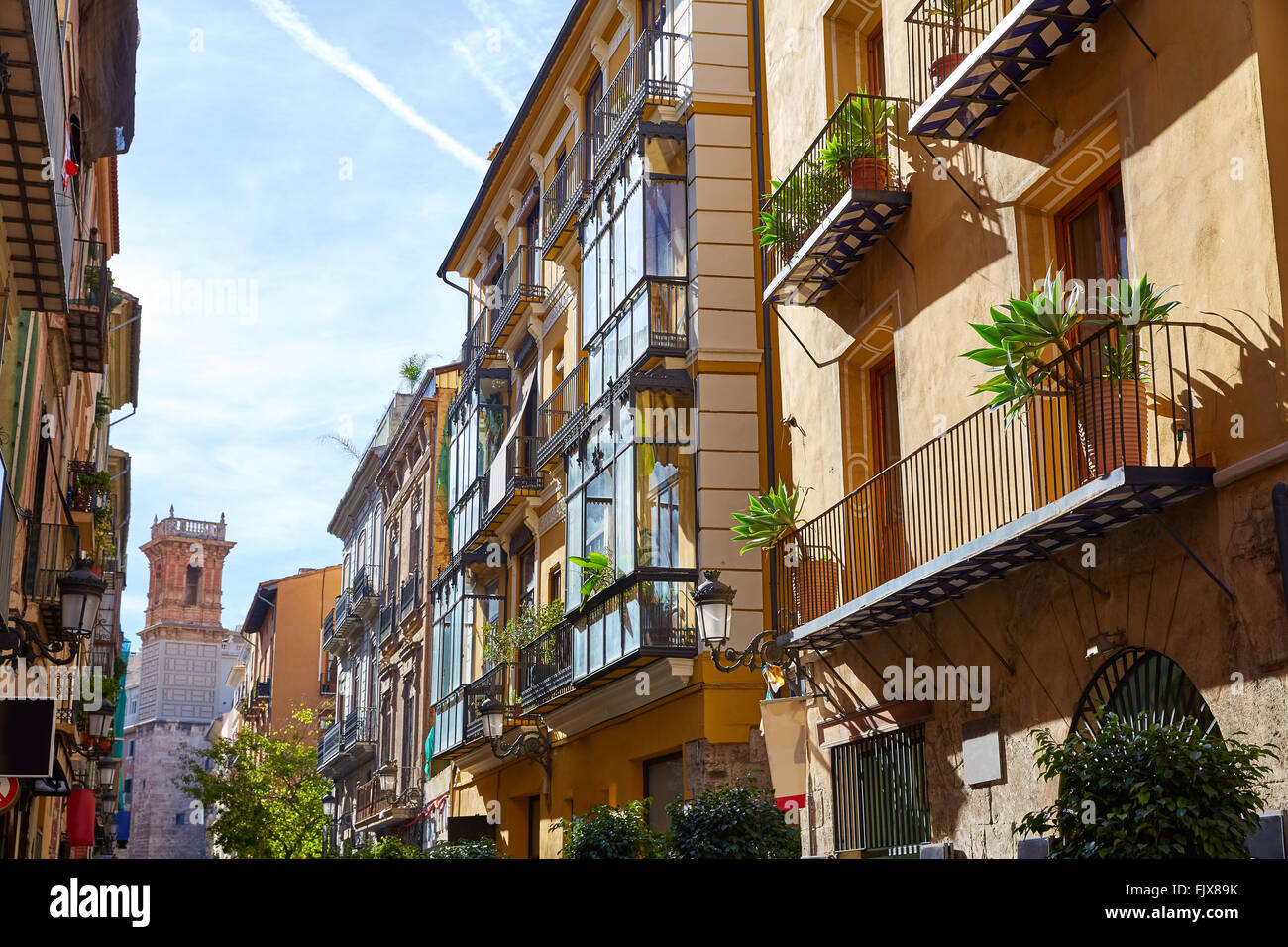 Valencia Serranos Straße Fassaden auch Serrans in Spanien Stockfoto