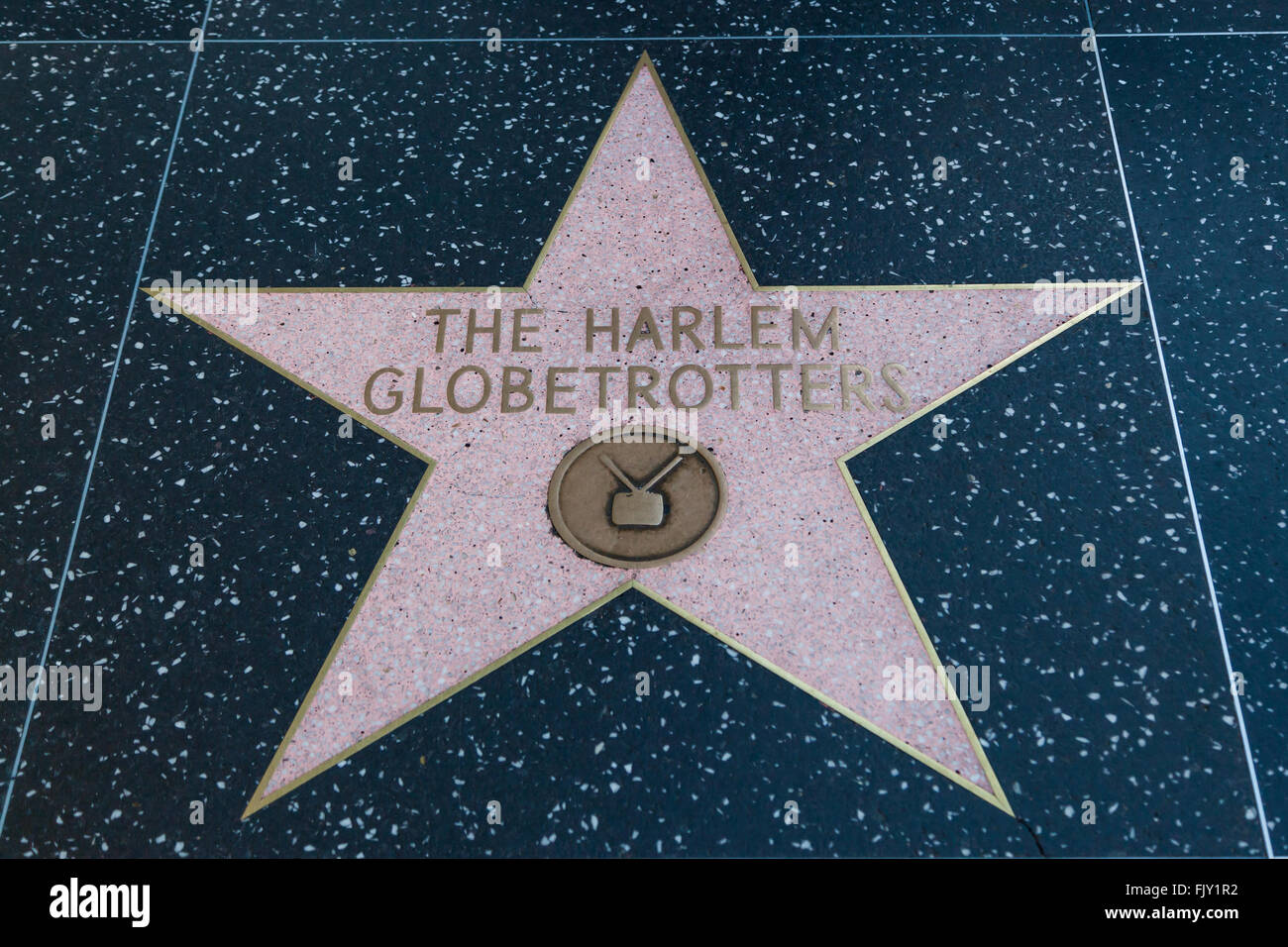 HOLLYWOOD, Kalifornien - 8. Februar 2015: The Harlem Globetrotters Hollywood Walk of Fame Stern am 8. Februar 2015 in Hollywood, Stockfoto