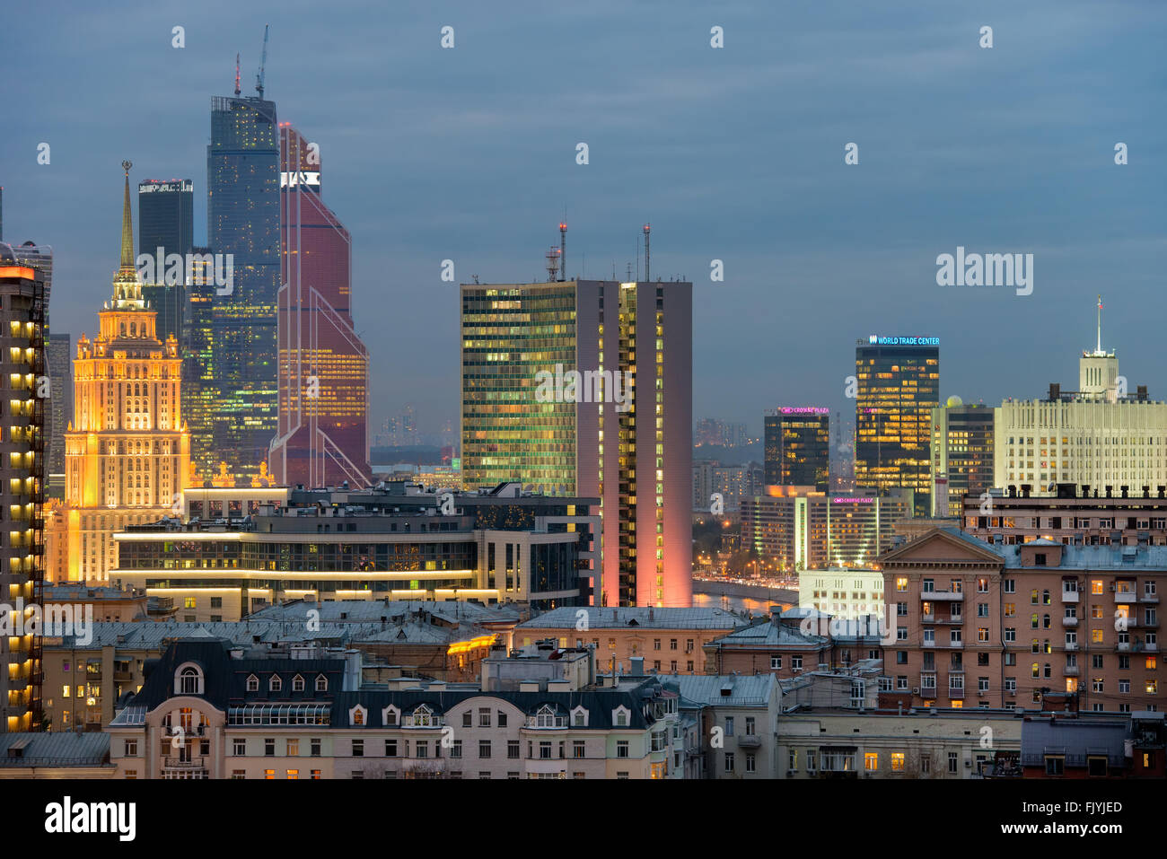 Panoramablick auf der Wolkenkratzer Moscow City mit neuen Arbat und Presnensky Bezirk von Moskau, Russland Stockfoto