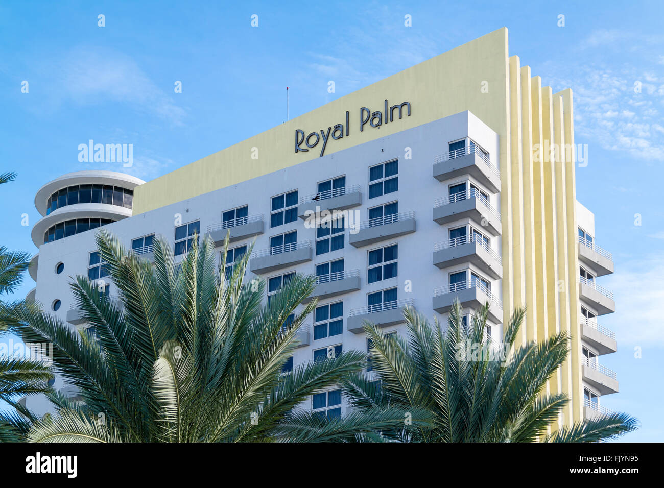 Spitze des Royal Palm Resort Gebäude an der Collins Avenue in South Beach Viertel von Miami Beach, Florida, USA Stockfoto