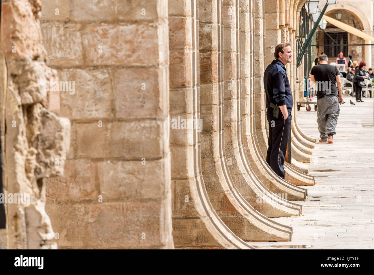 Dubrovnik, Kroatien. 4. März 2016. Hauptstraße Dubrovniks ist in eine Filmkulisse für den nächsten Star Wars Film verwandelt. Dreharbeiten startet nächste Woche und es wird voraussichtlich im Dezember 2017 premiere. Bildnachweis: Andrew Hasson/Alamy Live-Nachrichten Stockfoto