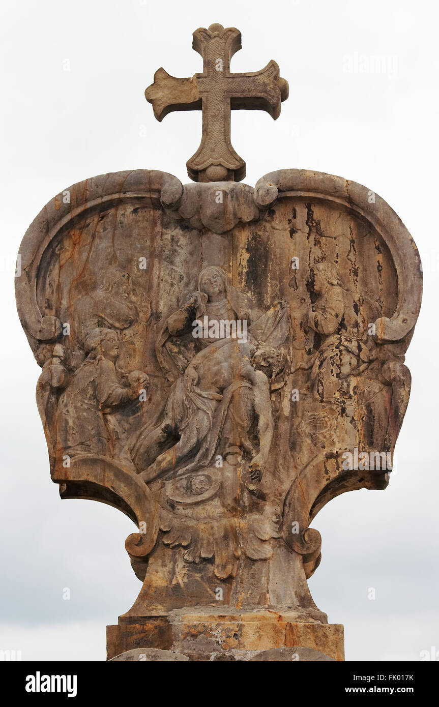 Relief - Golgatha - Kreuzweg - Jesus vom Kreuz genommen nach unten Stockfoto